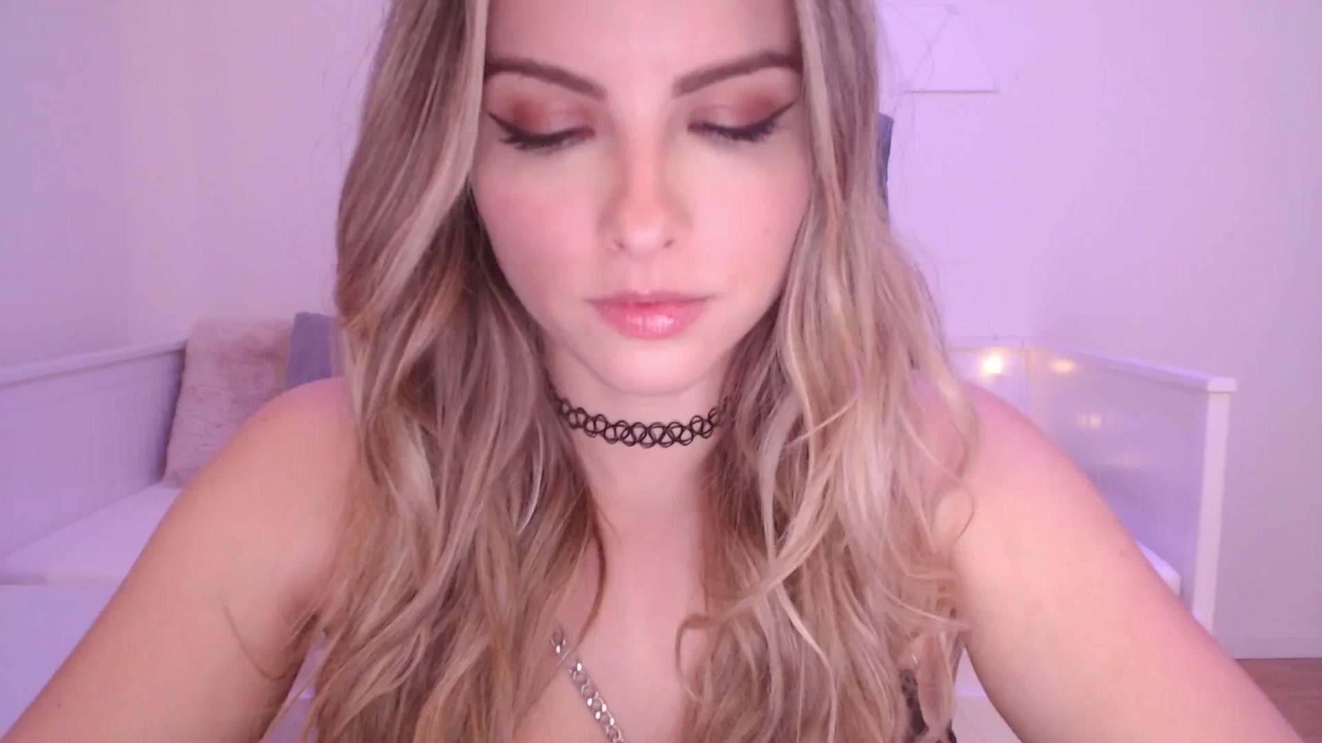 Gallery image thumbnail from StacyDoll's myfreecams stream on, 11/06/2025, 22:59 image 6 of 20