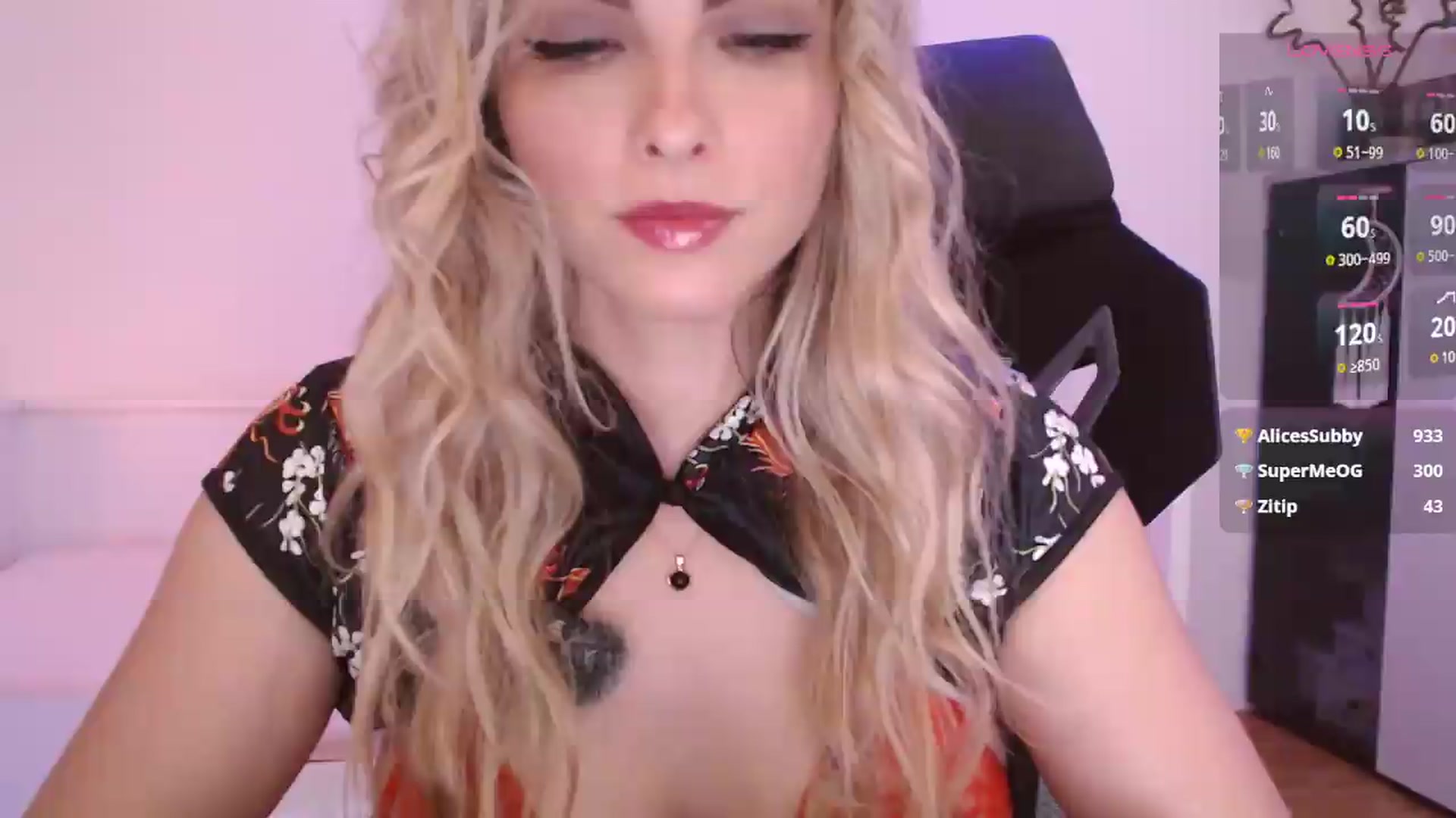 Gallery image thumbnail from StacyDoll's myfreecams stream on, 06/25/2026, 19:10 image 18 of 20