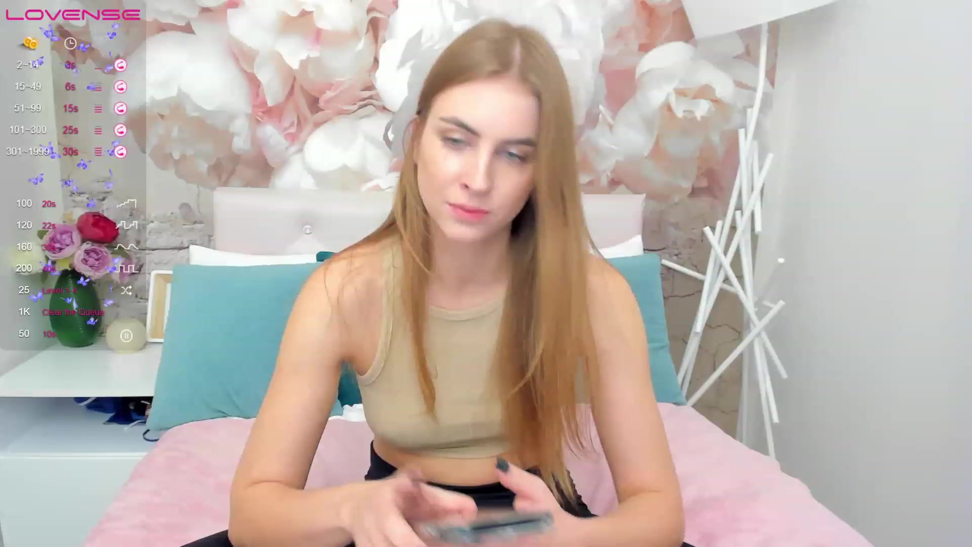 Gallery image thumbnail from StacyJey's myfreecams stream on, 12/01/2022, 18:37 image 12 of 20