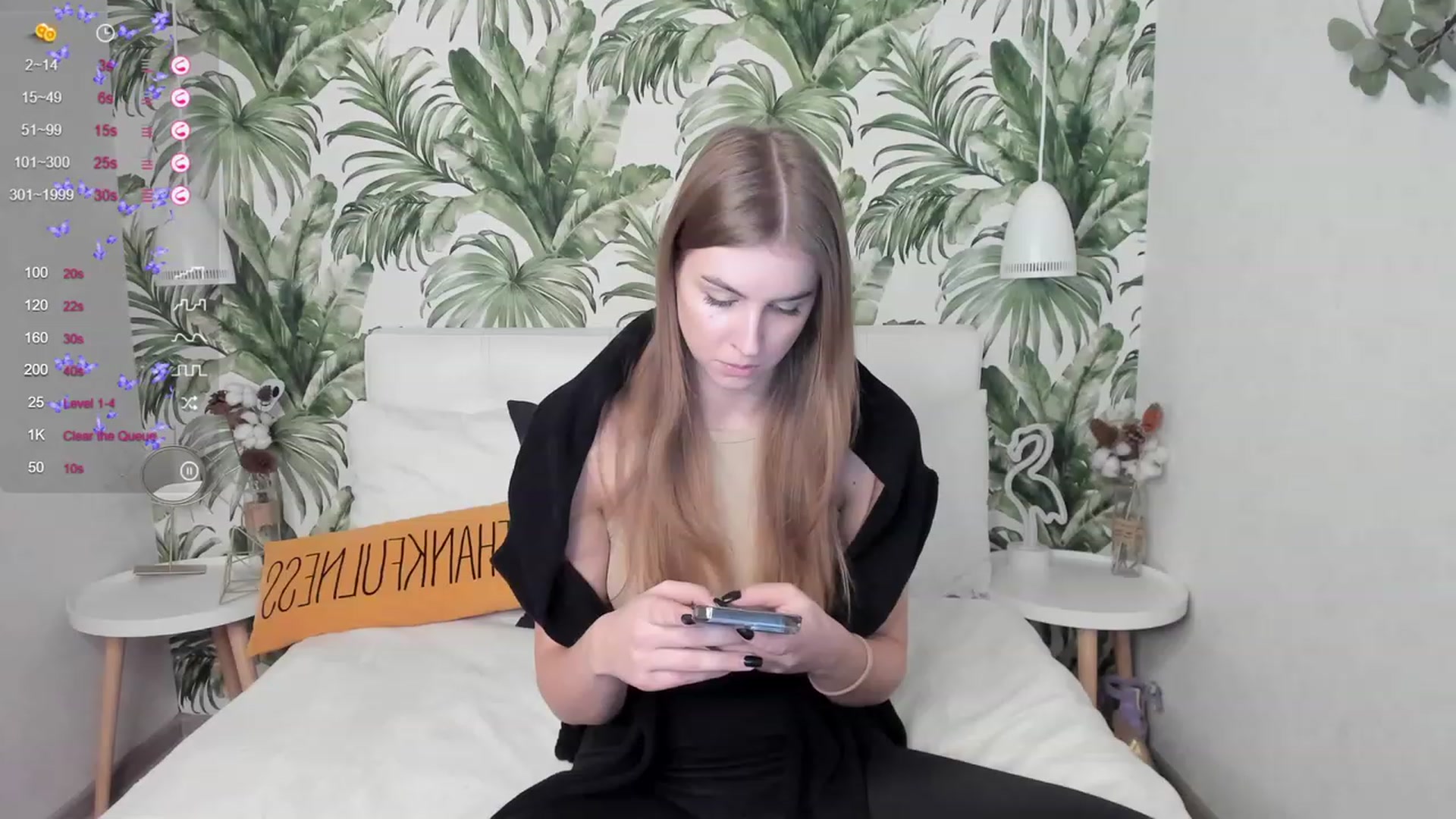 Gallery image thumbnail from StacyJey's myfreecams stream on, 12/02/2022, 08:35 image 15 of 20
