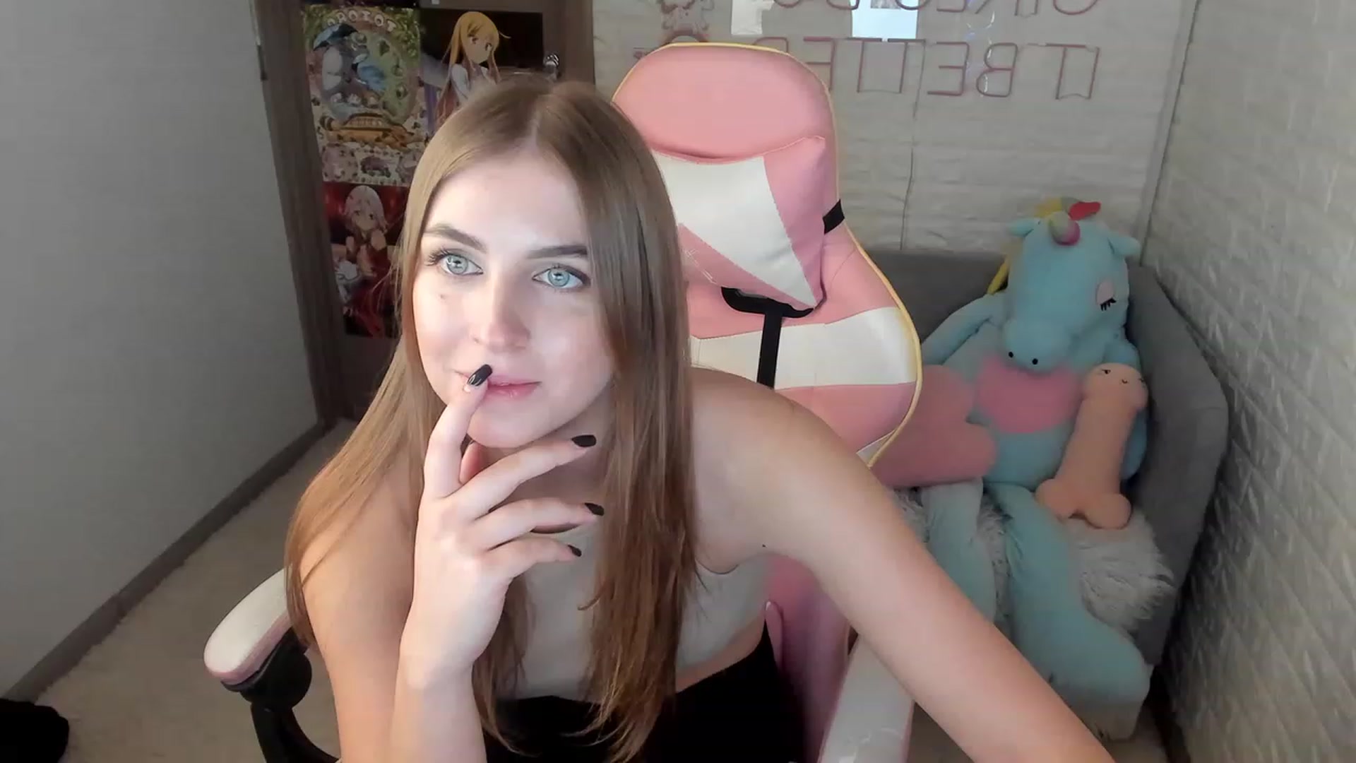 Gallery image thumbnail from StacyJey's myfreecams stream on, 12/03/2022, 10:54 image 7 of 20