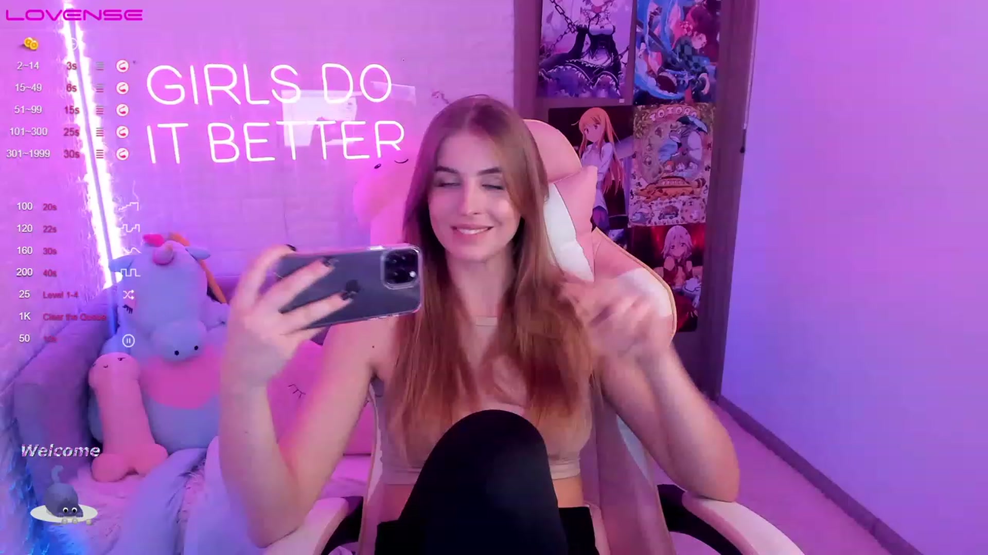 Gallery image thumbnail from StacyJey's myfreecams stream on, 12/03/2022, 12:08 image 13 of 20