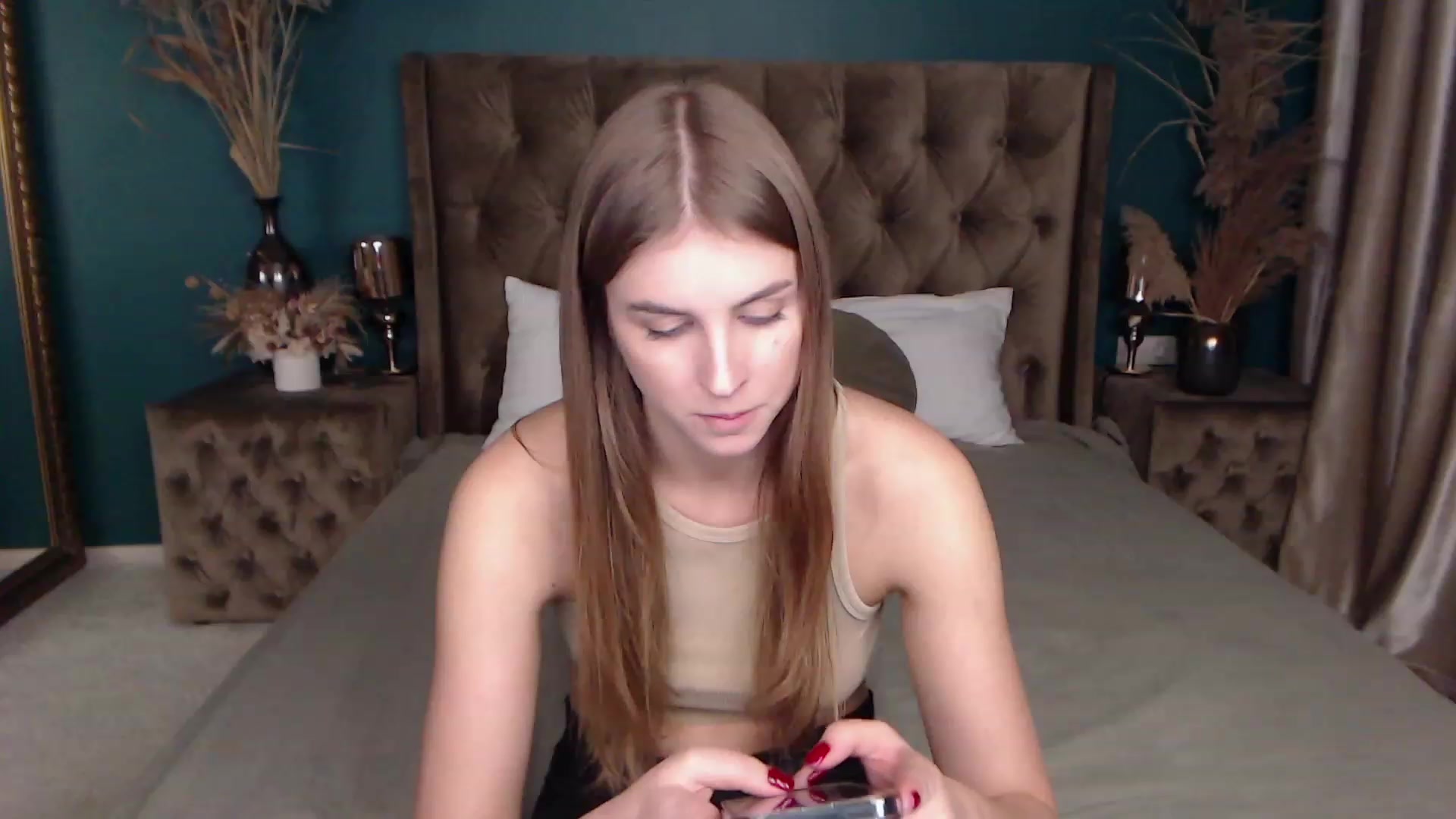 Gallery image thumbnail from StacyJey's myfreecams stream on, 12/07/2022, 18:05 image 10 of 20