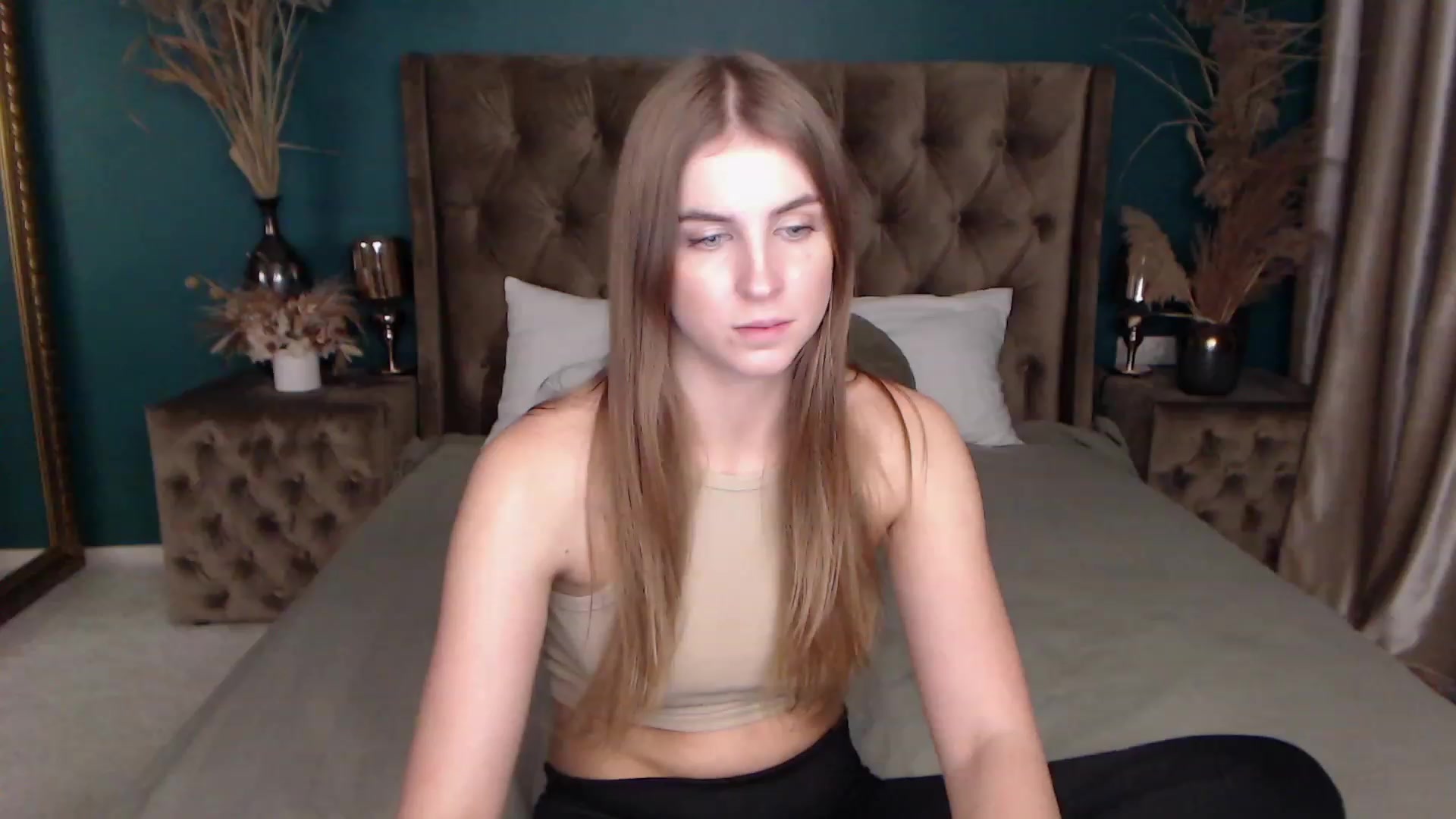 Gallery image thumbnail from StacyJey's myfreecams stream on, 12/07/2022, 18:05 image 17 of 20