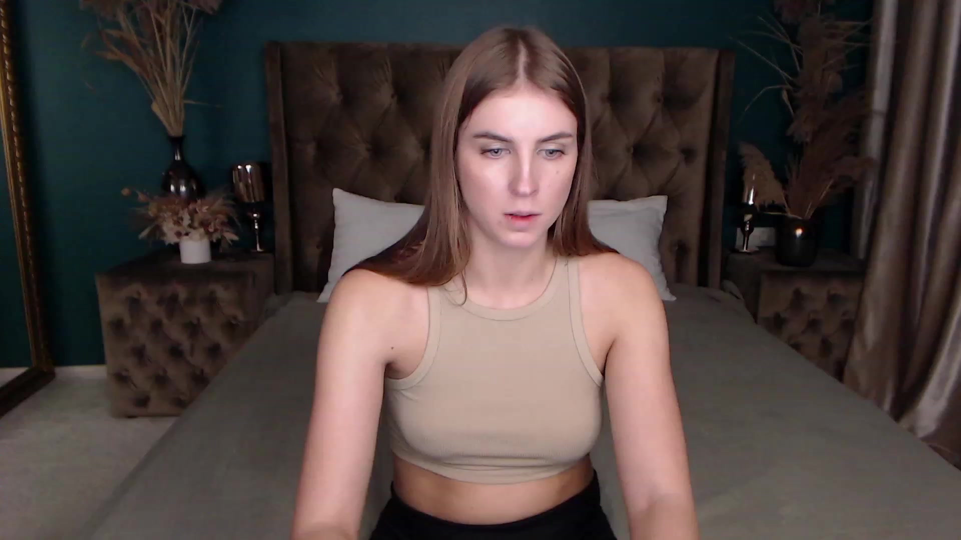 Gallery image thumbnail from StacyJey's myfreecams stream on, 12/07/2022, 19:29 image 15 of 20