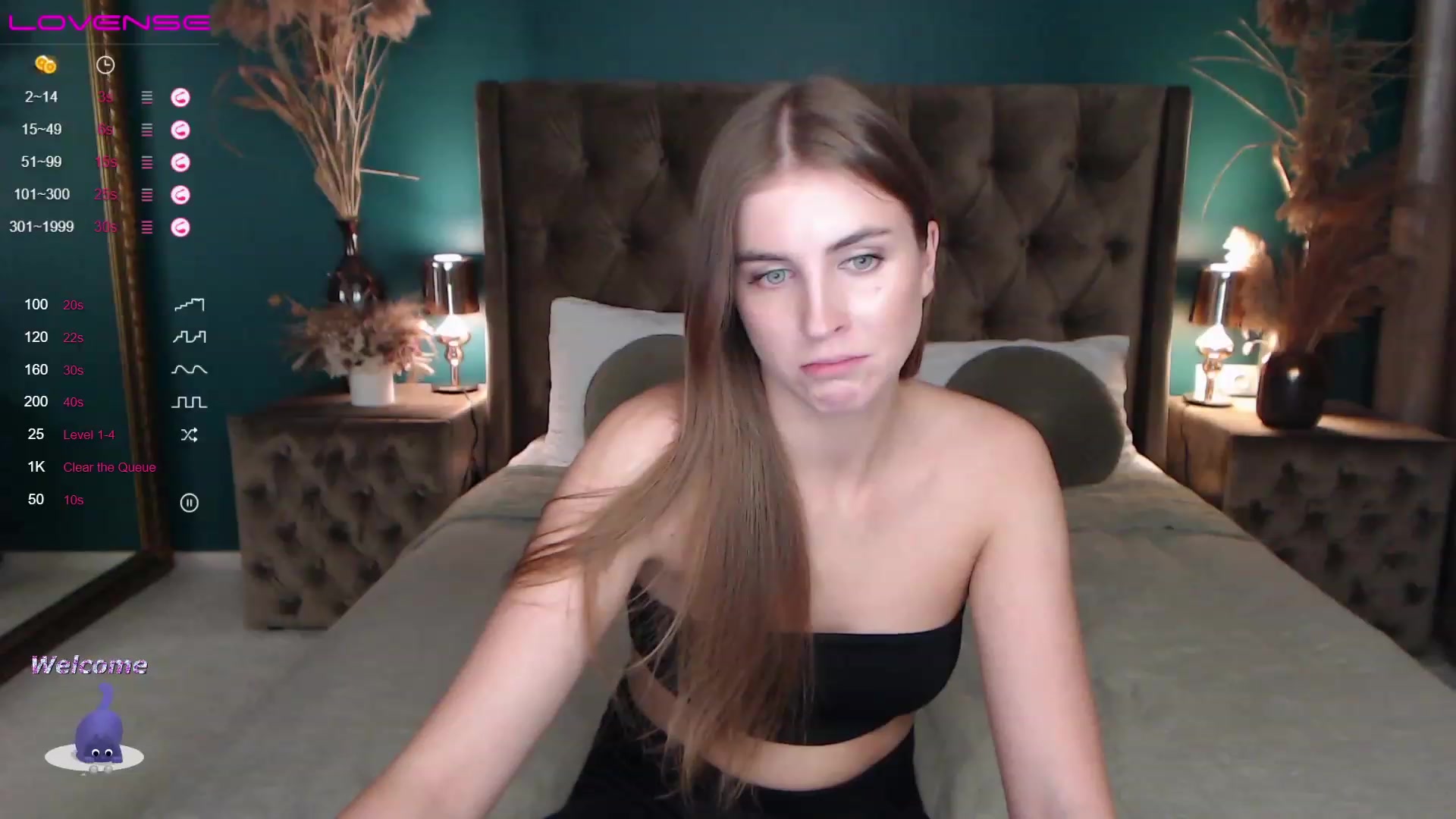Gallery image thumbnail from StacyJey's myfreecams stream on, 12/08/2022, 18:43 image 2 of 20
