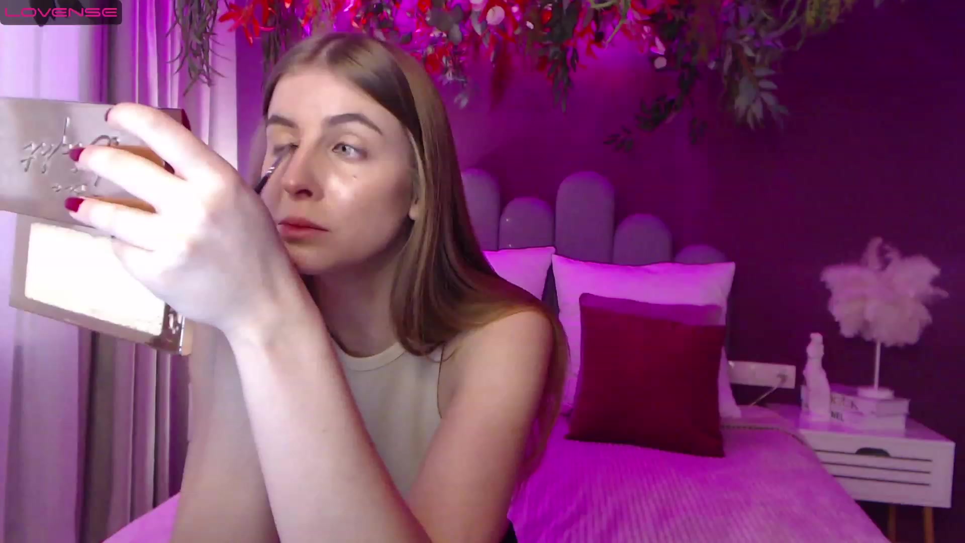 Gallery image thumbnail from StacyJey's myfreecams stream on, 12/09/2022, 07:45 image 2 of 20