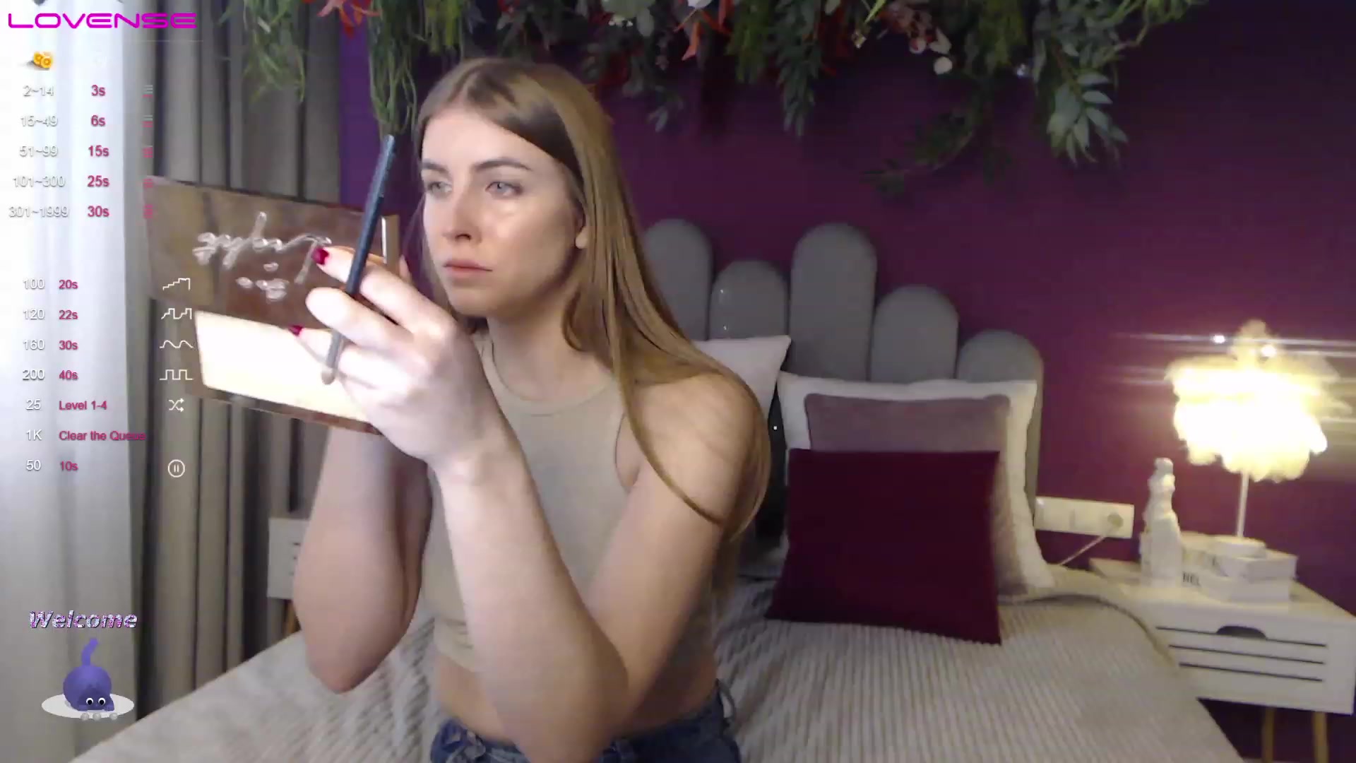 Gallery image thumbnail from StacyJey's myfreecams stream on, 12/10/2022, 09:25 image 7 of 20