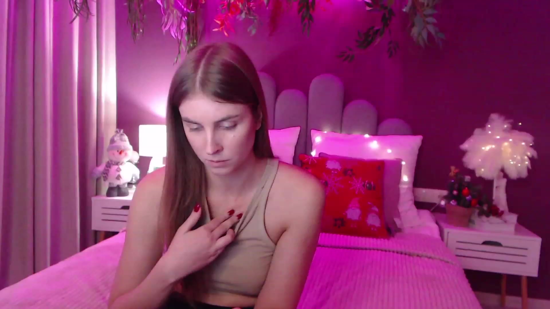 Gallery image thumbnail from StacyJey's myfreecams stream on, 12/16/2022, 12:27 image 7 of 20