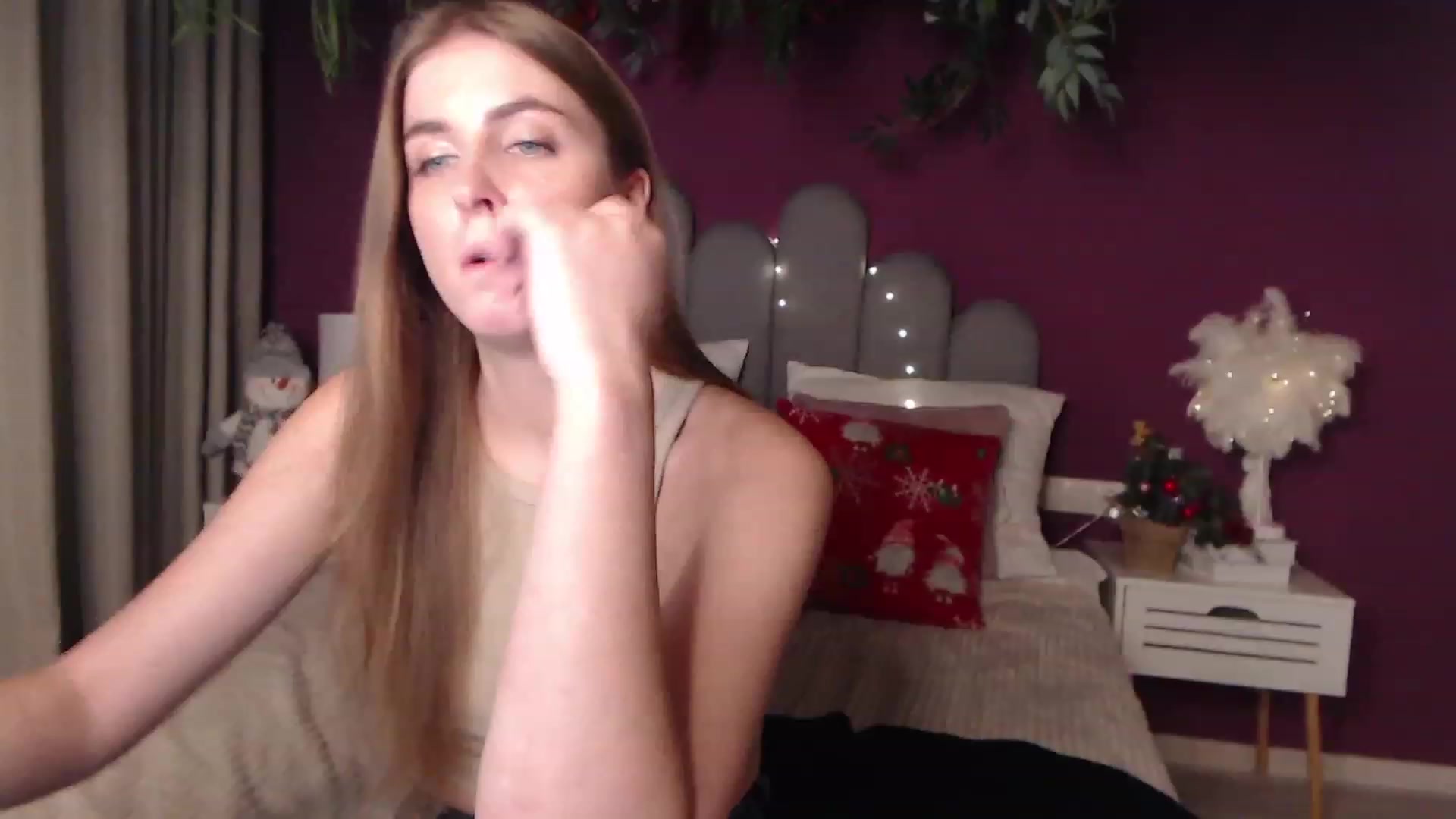Gallery image thumbnail from StacyJey's myfreecams stream on, 12/20/2022, 19:26 image 14 of 20
