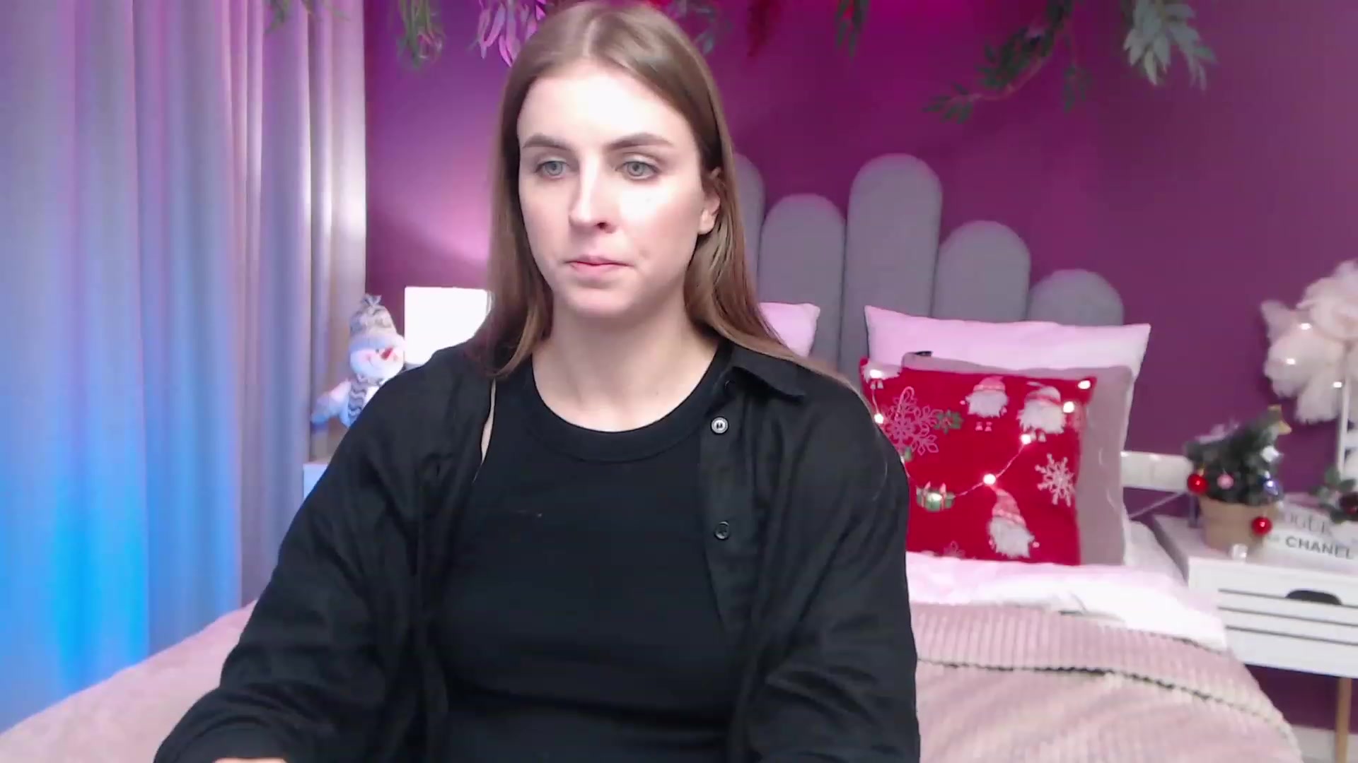 Gallery image thumbnail from StacyJey's myfreecams stream on, 01/10/2023, 19:27 image 20 of 20