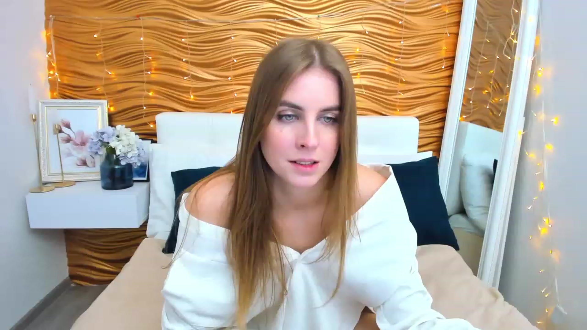 Gallery image thumbnail from StacyJey's myfreecams stream on, 01/18/2023, 19:00 image 6 of 20