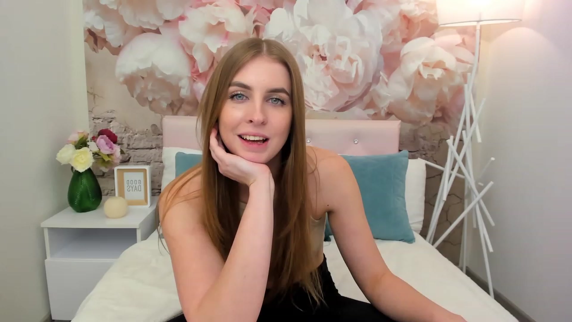 Gallery image thumbnail from StacyJey's myfreecams stream on, 01/19/2023, 12:43 image 17 of 20