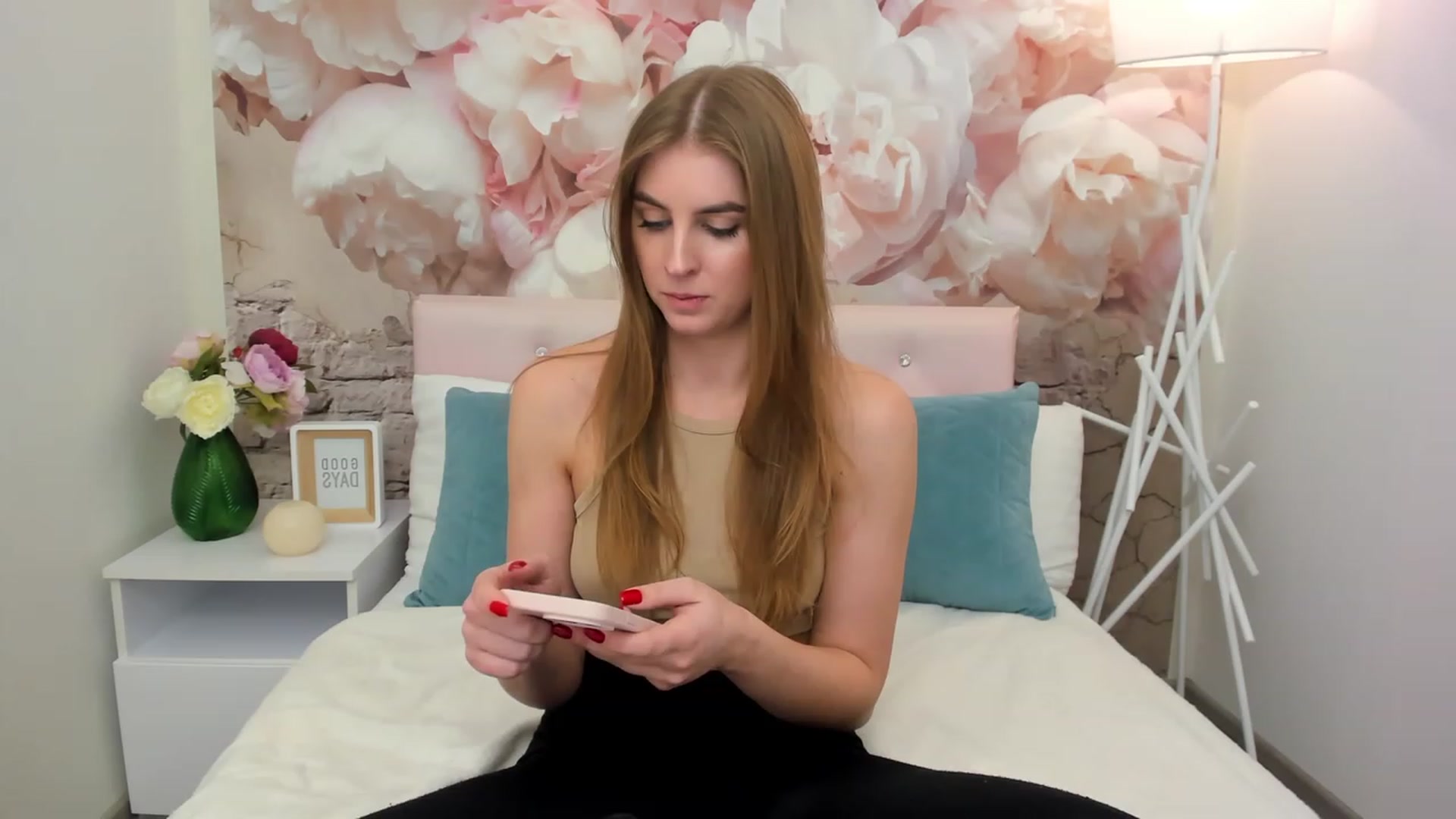 Gallery image thumbnail from StacyJey's myfreecams stream on, 01/19/2023, 12:43 image 7 of 20