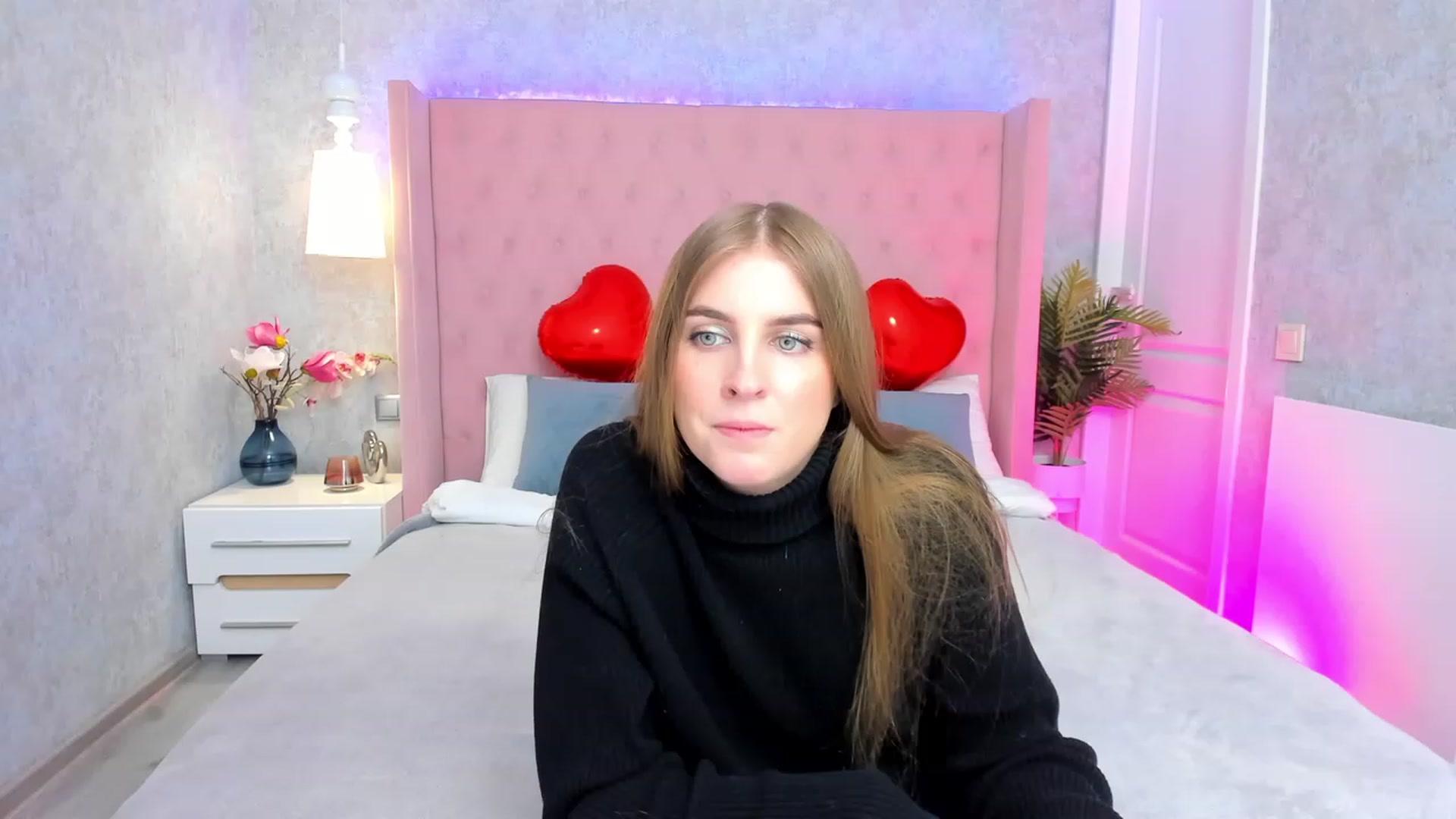 Gallery image thumbnail from StacyJey's myfreecams stream on, 02/18/2023, 12:58 image 18 of 20