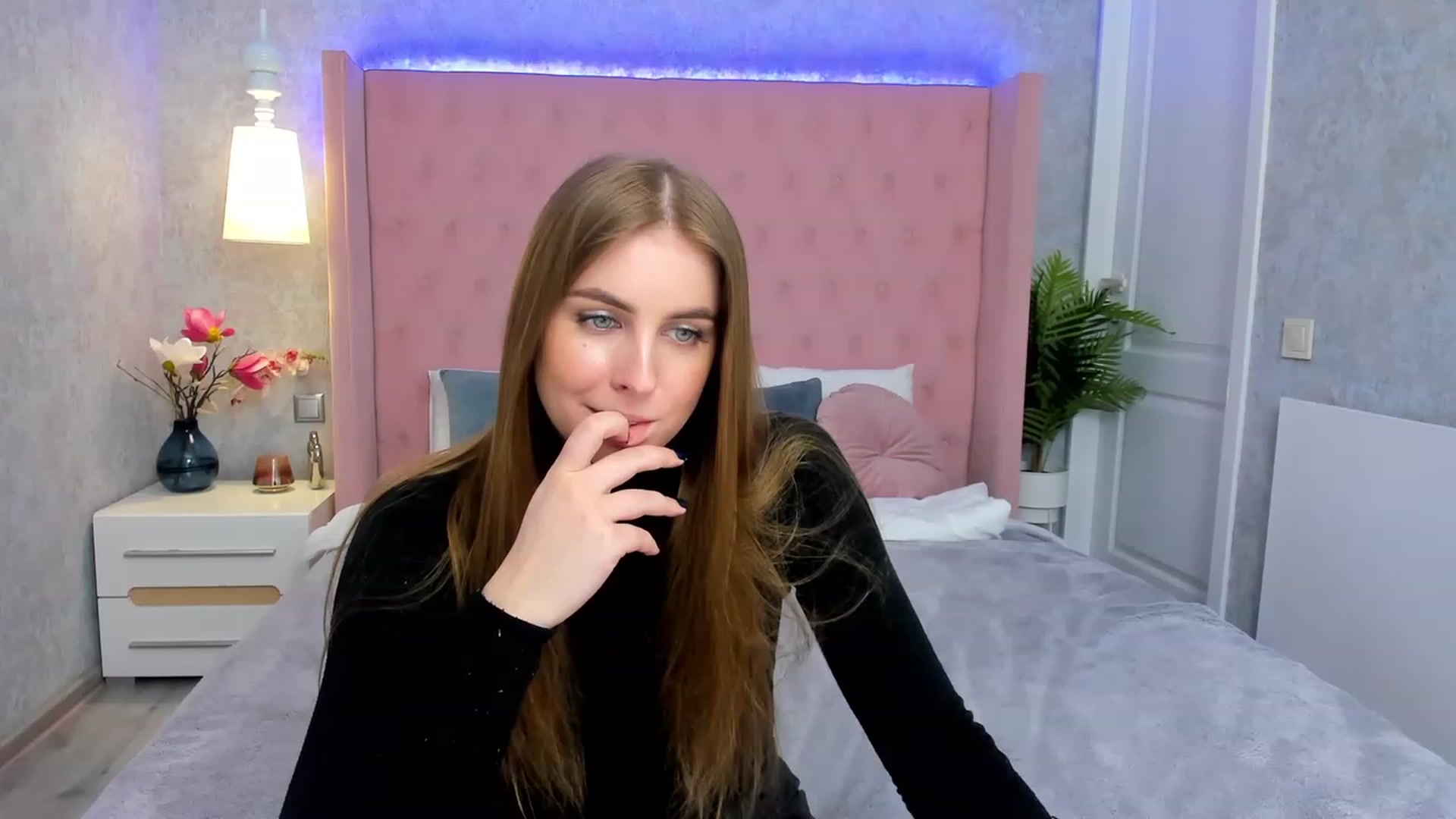 Gallery image thumbnail from StacyJey's myfreecams stream on, 02/23/2023, 19:30 image 20 of 20