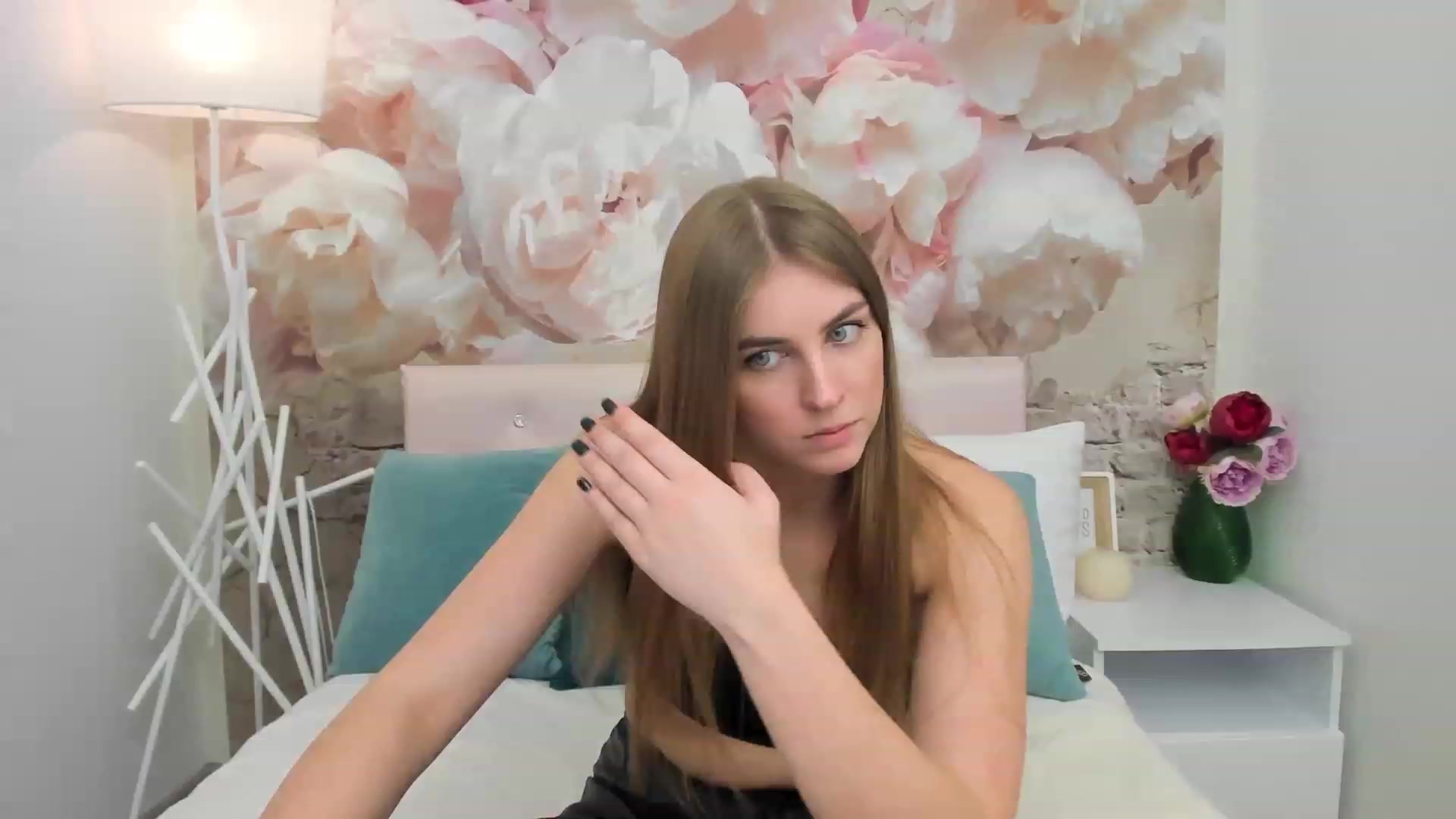 Gallery image thumbnail from StacyJey's myfreecams stream on, 02/28/2023, 19:31 image 12 of 20