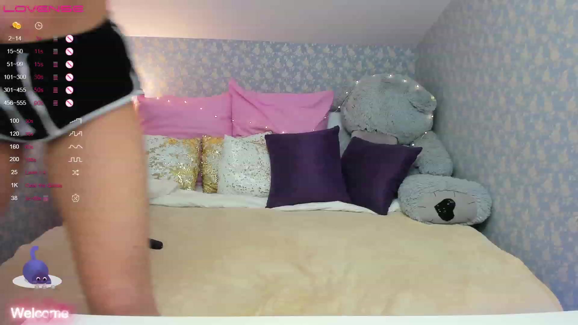 Gallery image thumbnail from StacyJey's myfreecams stream on, 03/01/2023, 19:30 image 14 of 20