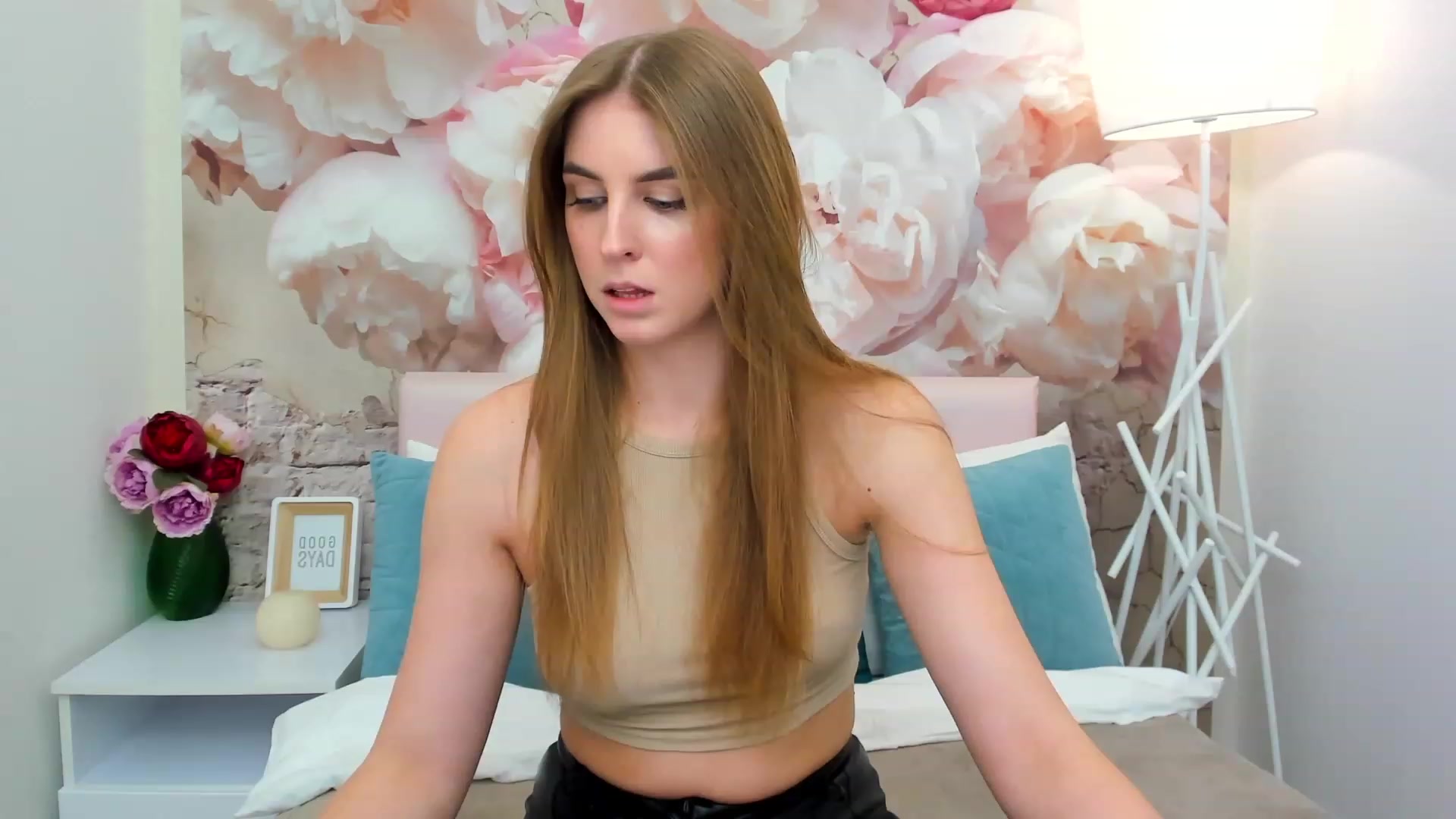 Gallery image thumbnail from StacyJey's myfreecams stream on, 03/07/2023, 14:05 image 3 of 20
