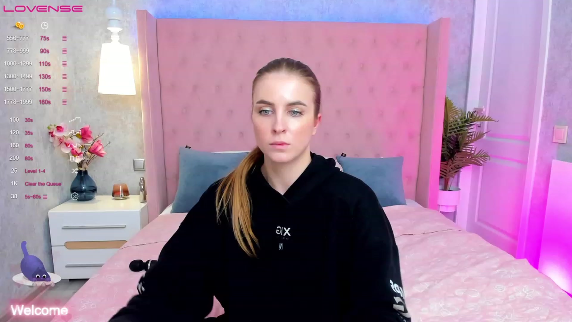 Gallery image thumbnail from StacyJey's myfreecams stream on, 03/17/2023, 10:46 image 7 of 20