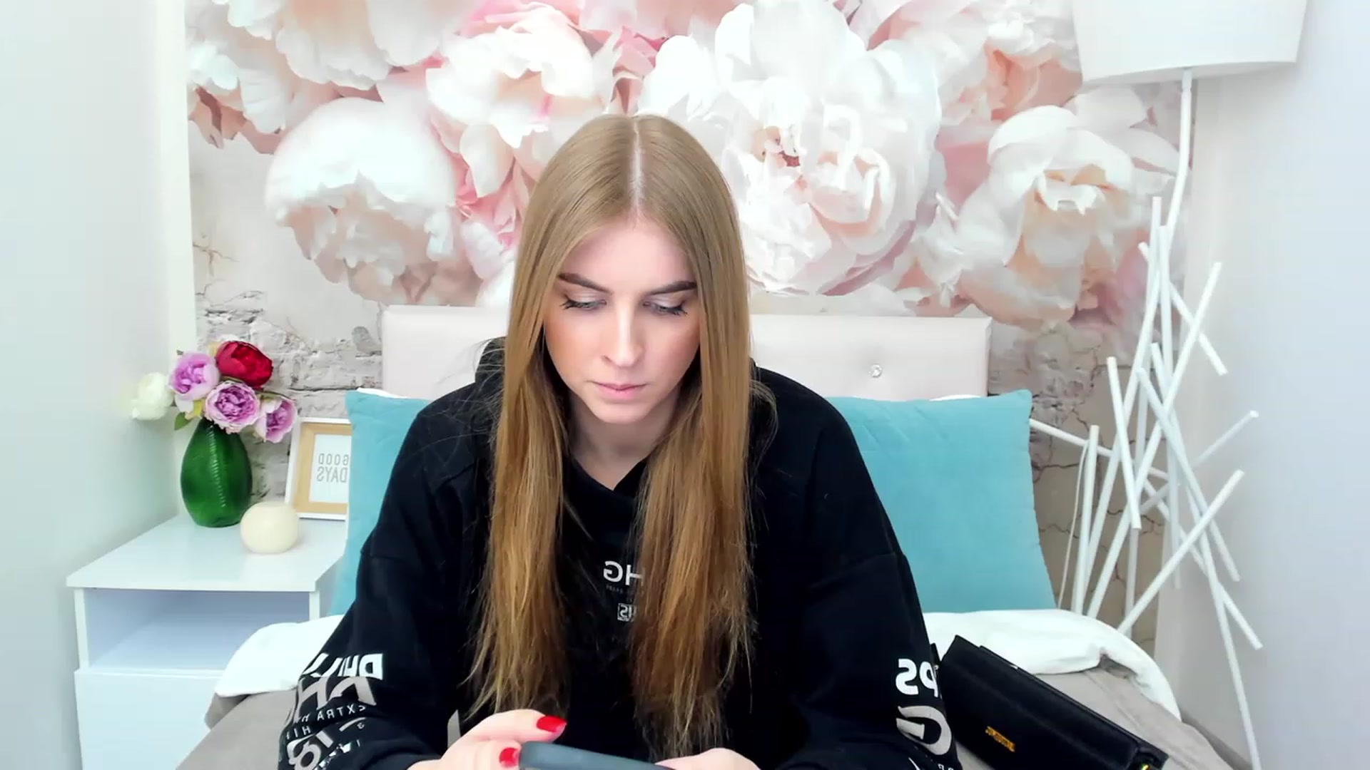 Gallery image thumbnail from StacyJey's myfreecams stream on, 03/25/2023, 13:01 image 20 of 20