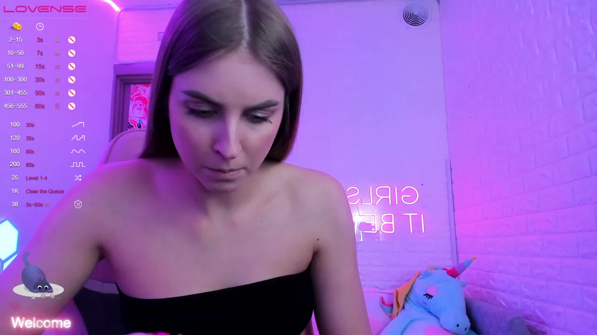 Gallery image thumbnail from StacyJey's myfreecams stream on, 04/06/2023, 14:21 image 6 of 20