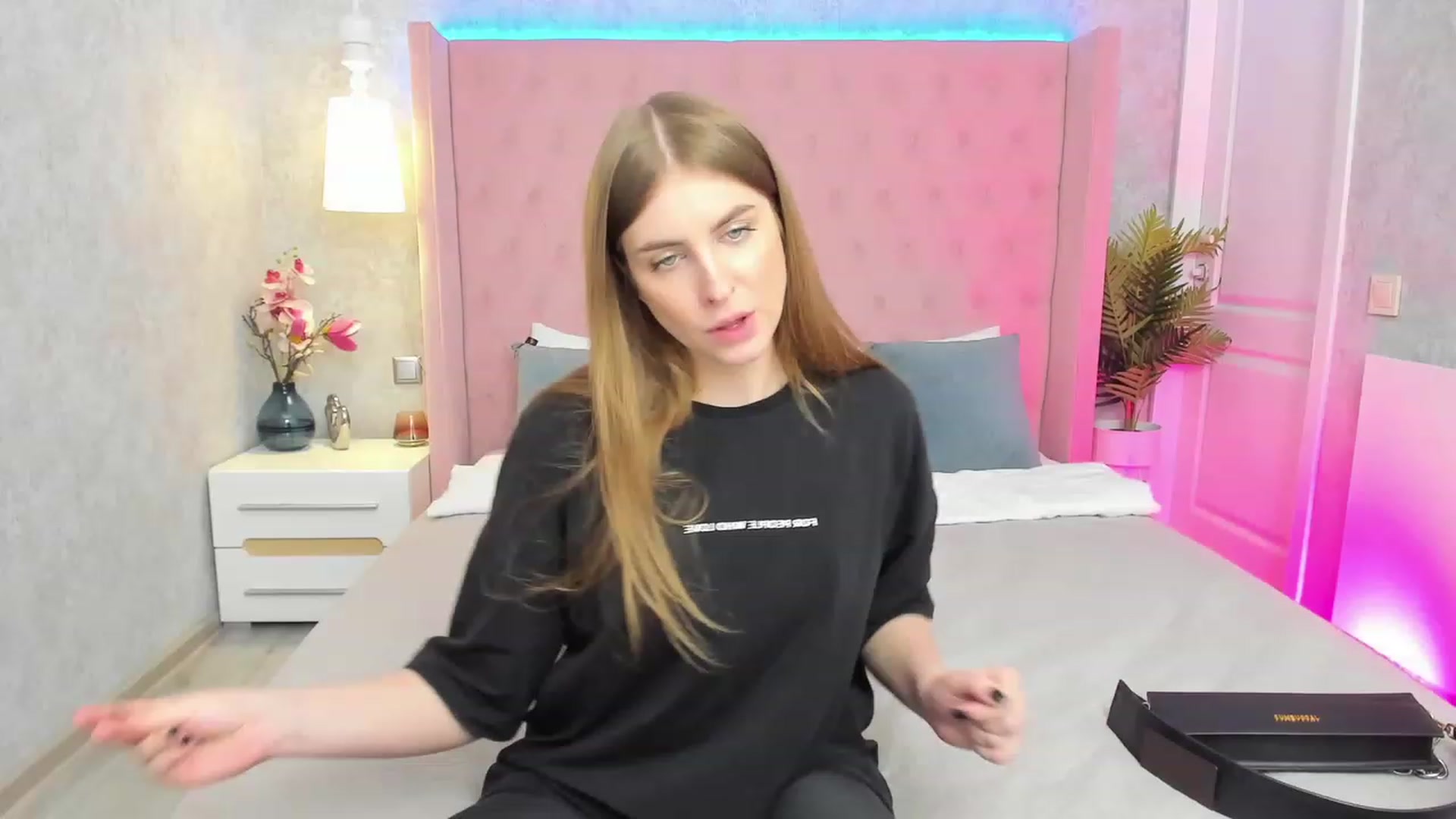 Gallery image thumbnail from StacyJey's myfreecams stream on, 04/21/2023, 11:59 image 15 of 20