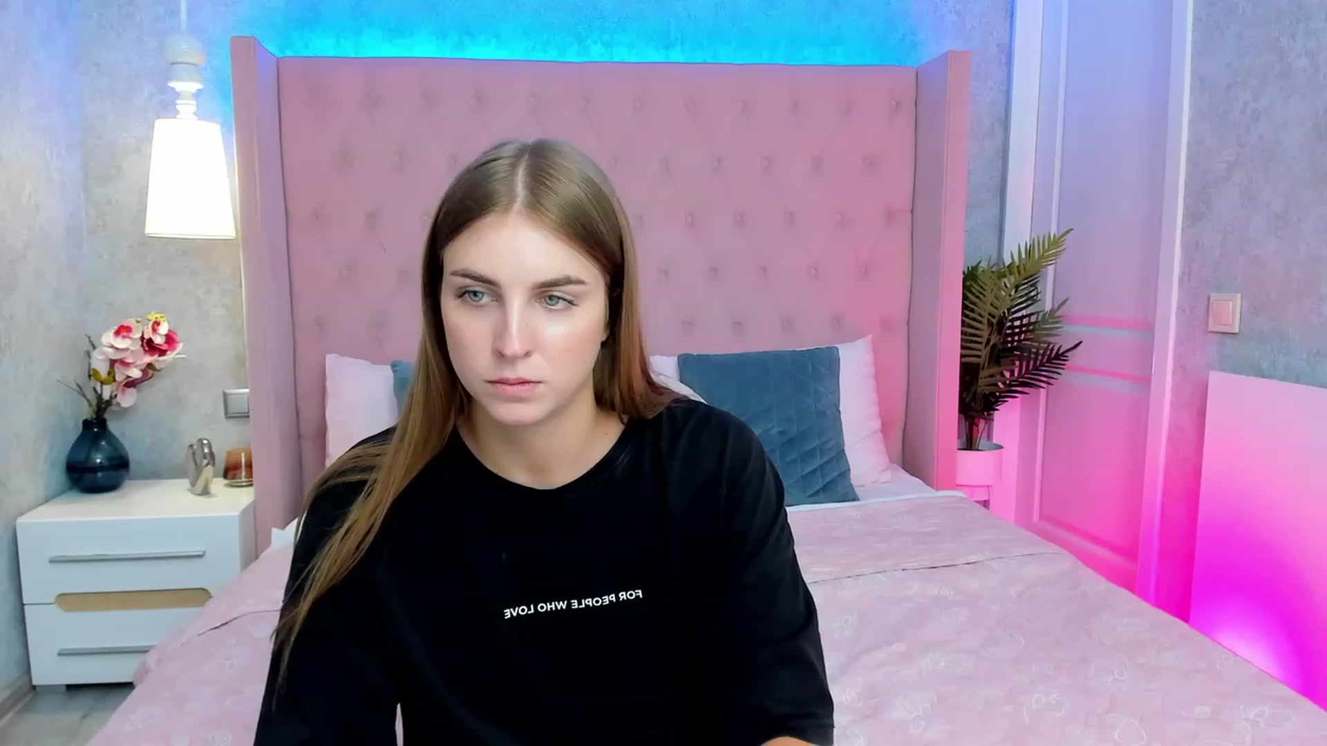 Gallery image thumbnail from StacyJey's myfreecams stream on, 07/22/2023, 12:00 image 15 of 20