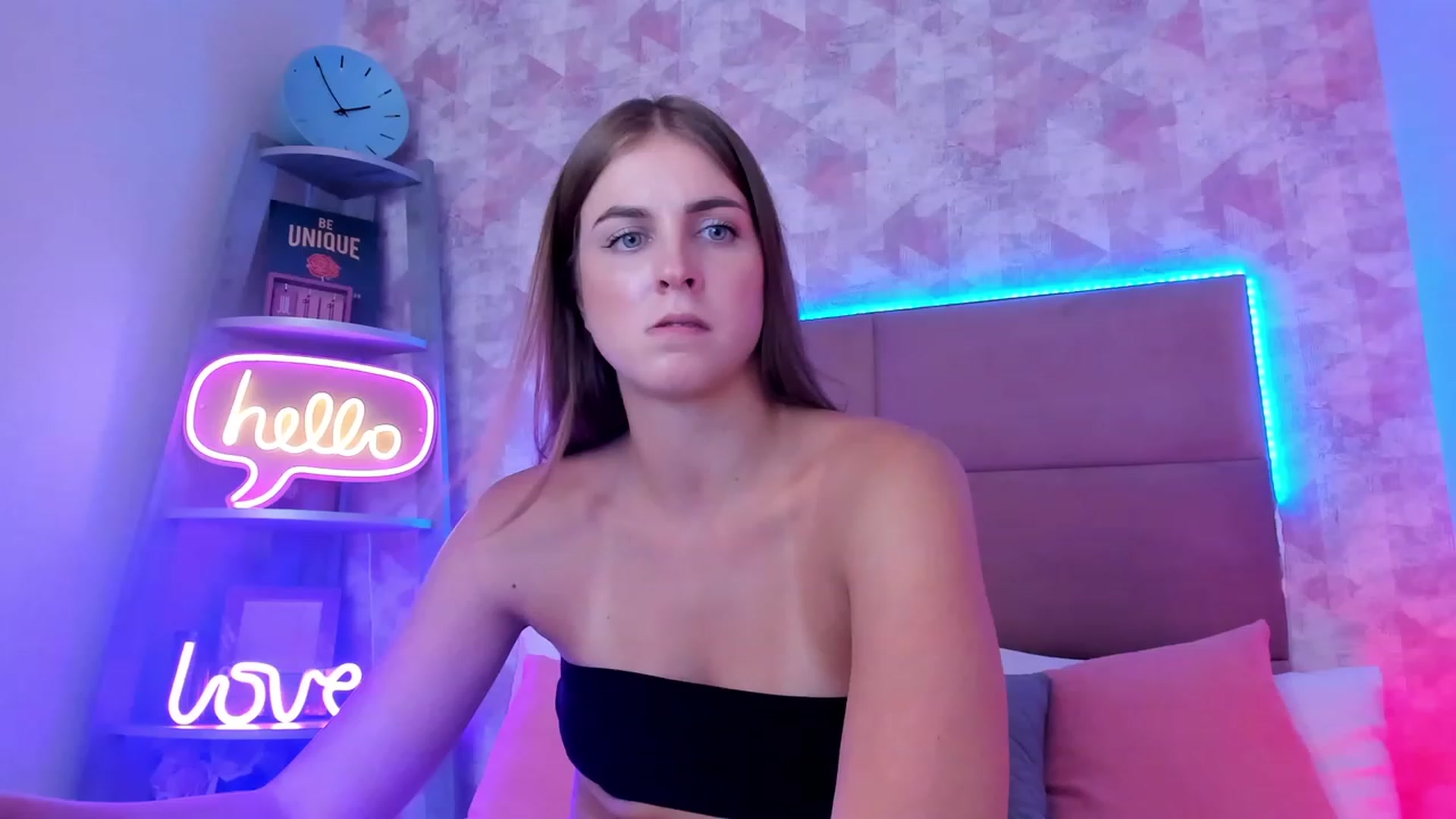 Gallery image thumbnail from StacyJey's myfreecams stream on, 08/05/2023, 11:00 image 13 of 20
