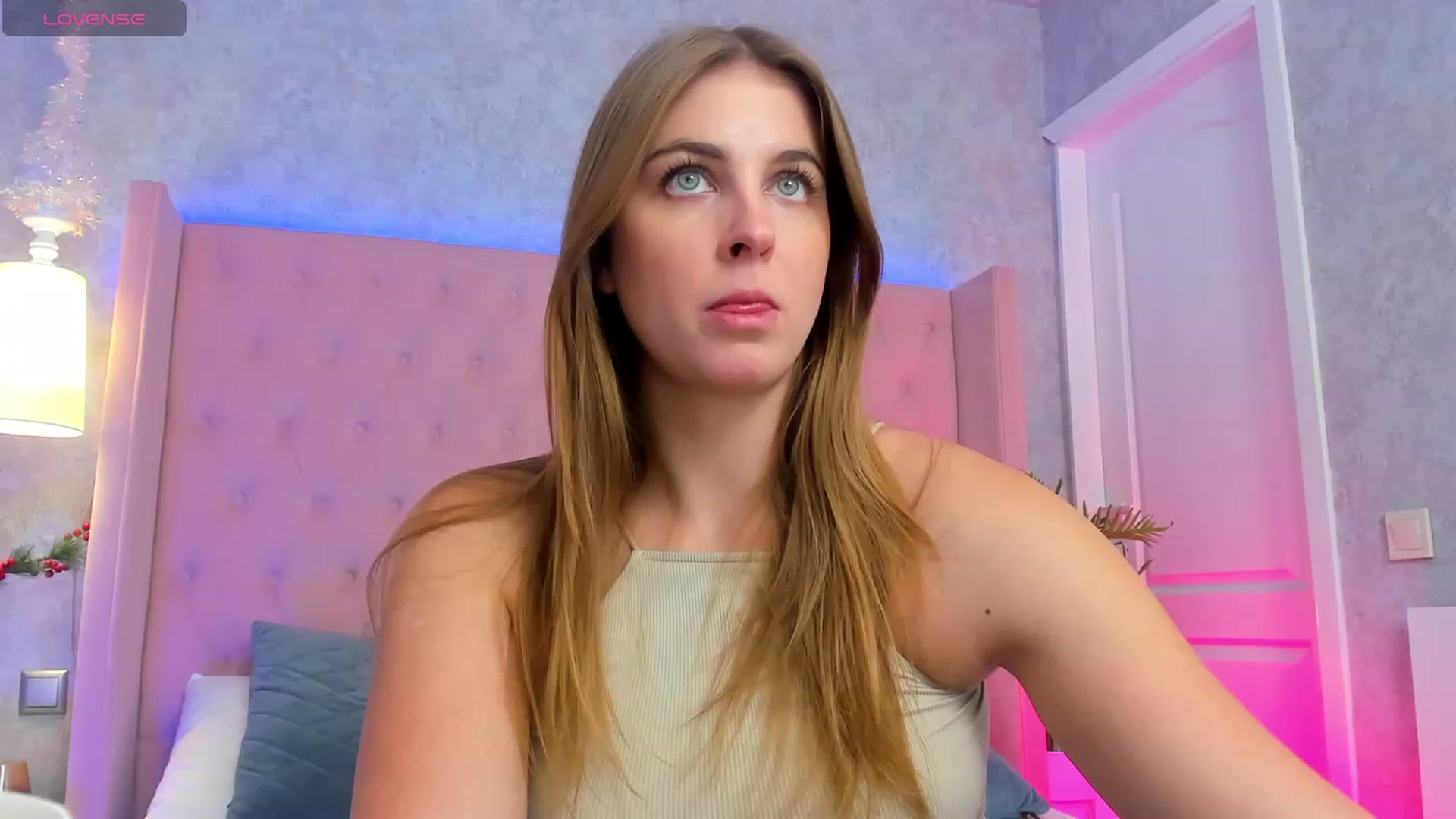 Gallery image thumbnail from StacyJey's myfreecams stream on, 12/29/2023, 12:27 image 17 of 20