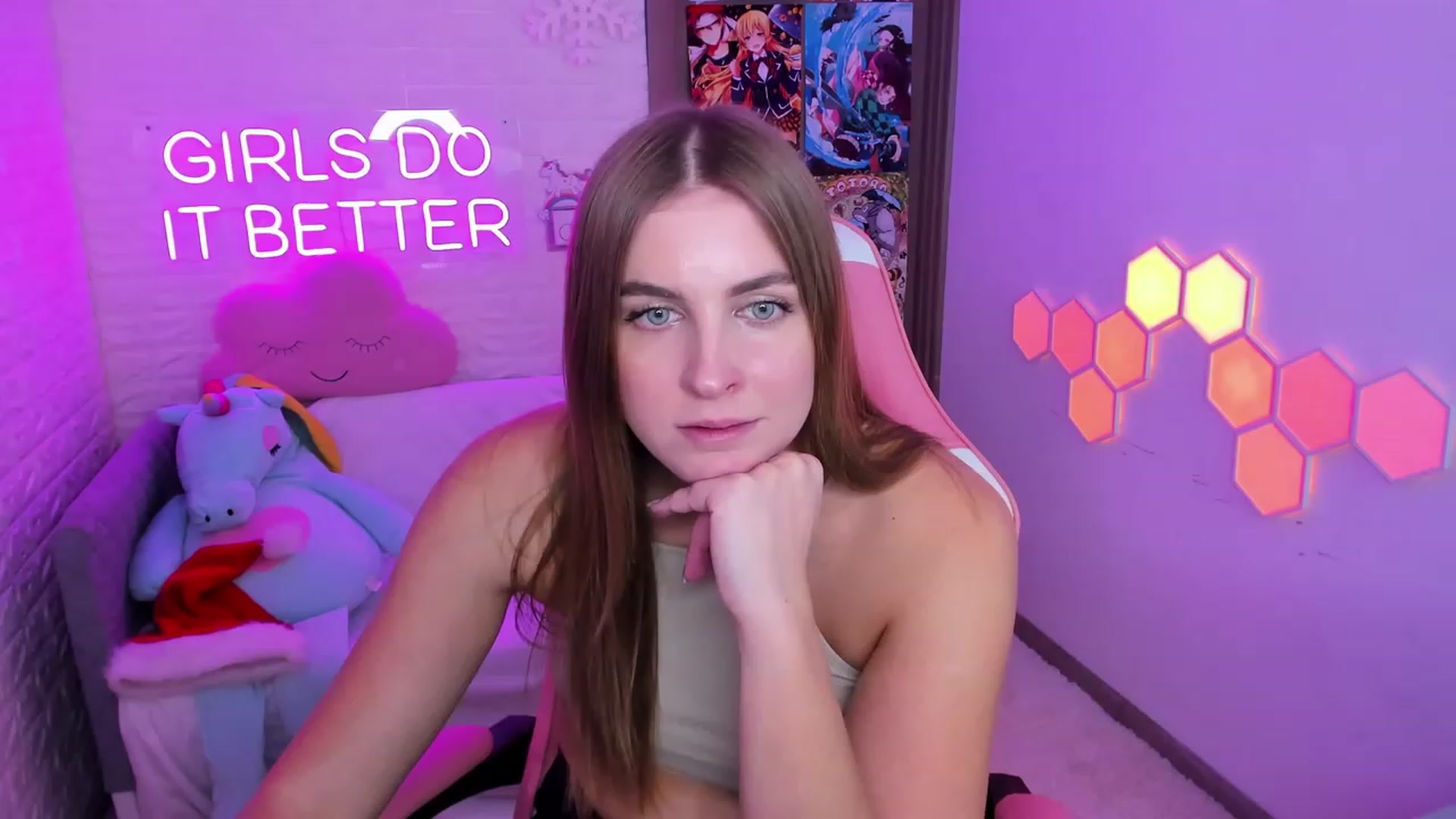 Gallery image thumbnail from StacyJey's myfreecams stream on, 01/03/2024, 17:42 image 4 of 20