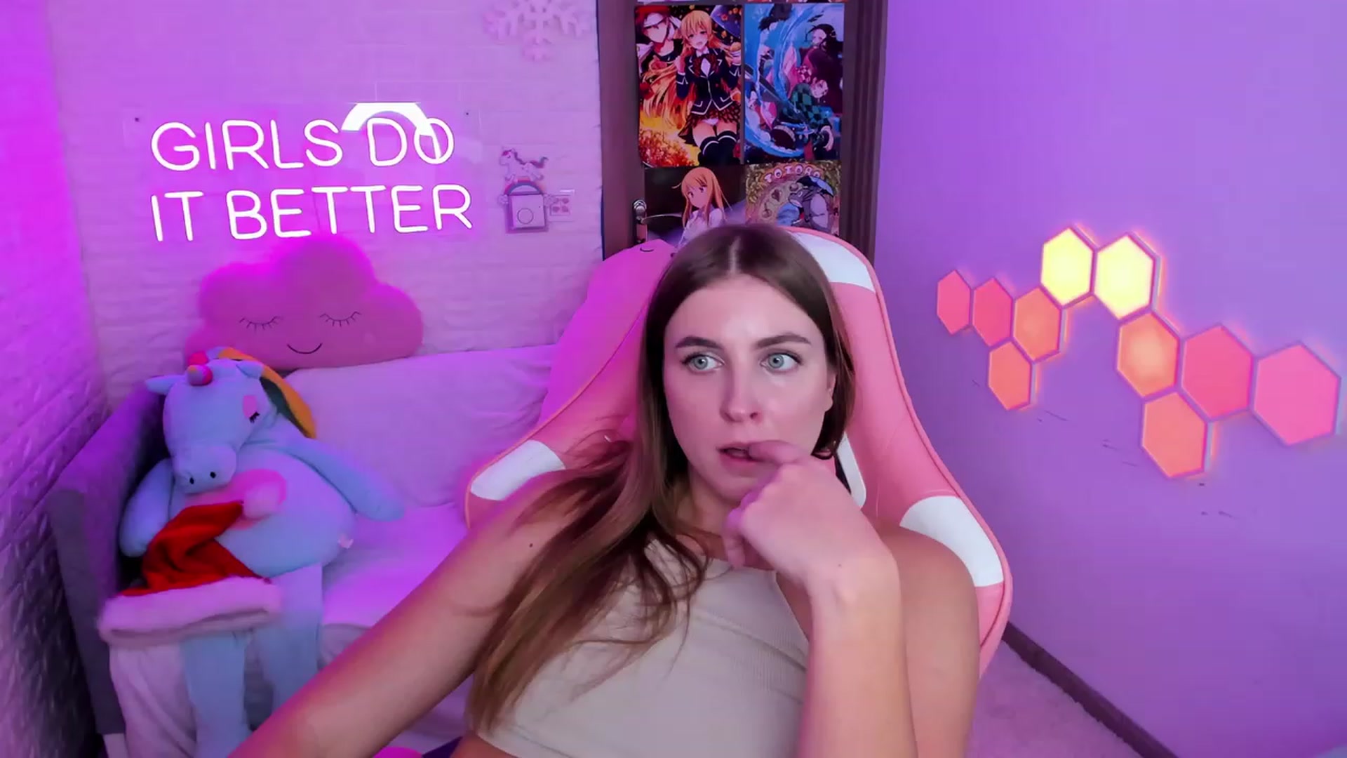 Gallery image thumbnail from StacyJey's myfreecams stream on, 01/03/2024, 17:42 image 19 of 20