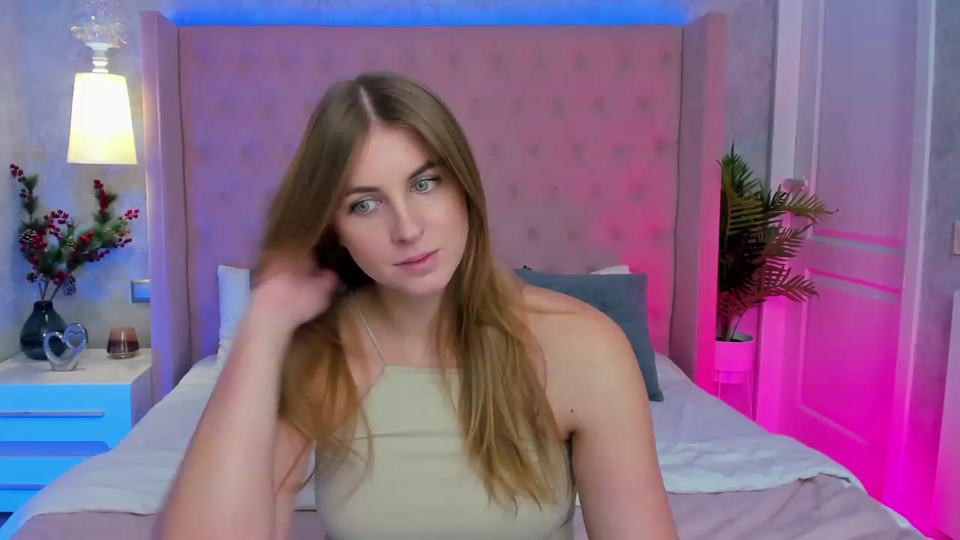 Gallery image thumbnail from StacyJey's myfreecams stream on, 01/05/2024, 13:01 image 12 of 20