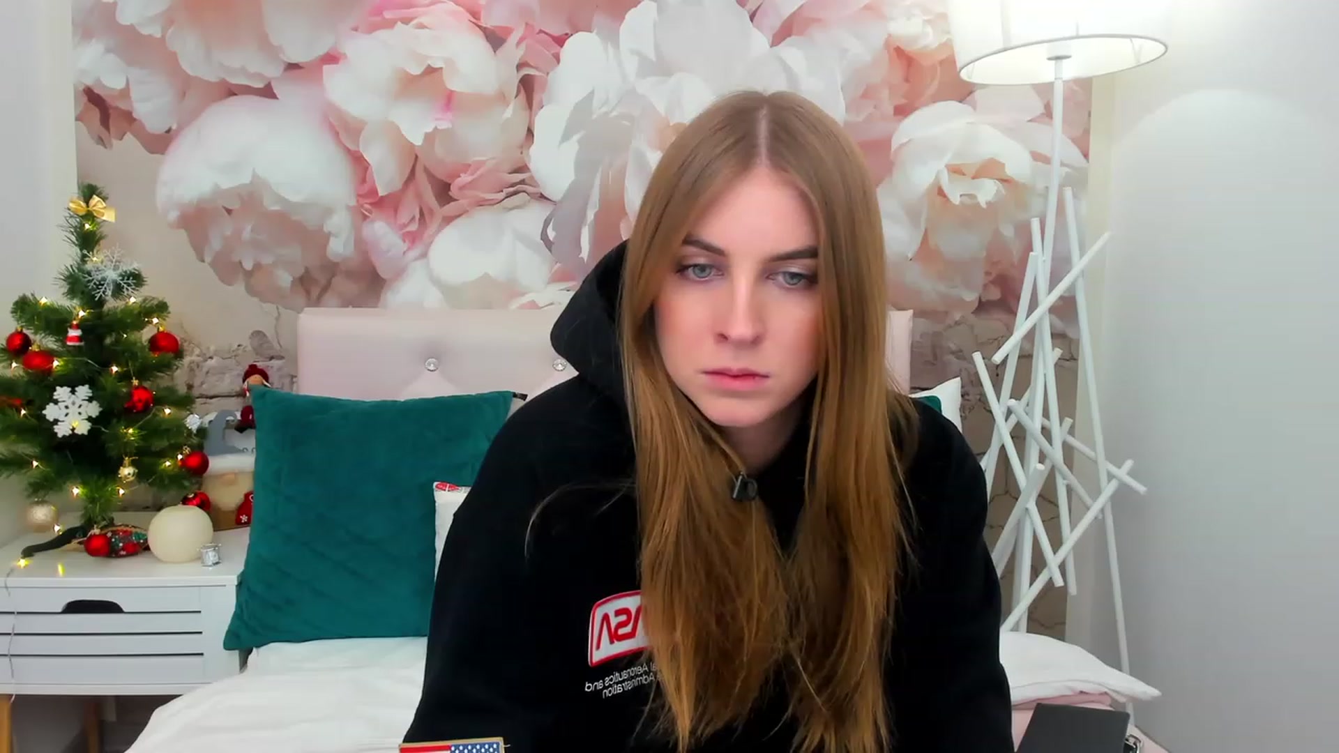 Gallery image thumbnail from StacyJey's myfreecams stream on, 01/07/2024, 13:00 image 18 of 20