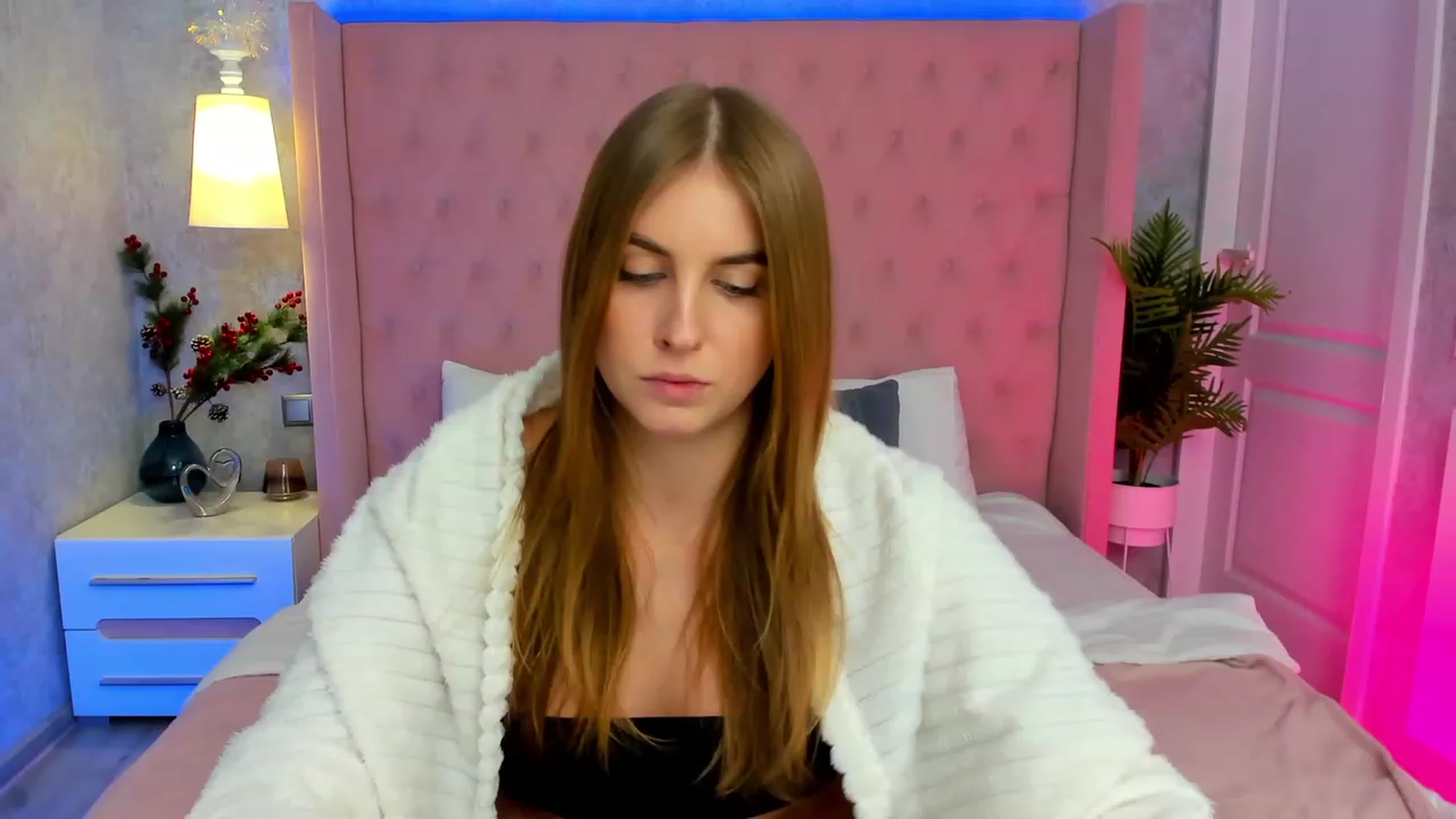 Gallery image thumbnail from StacyJey's myfreecams stream on, 01/10/2024, 08:42 image 20 of 20