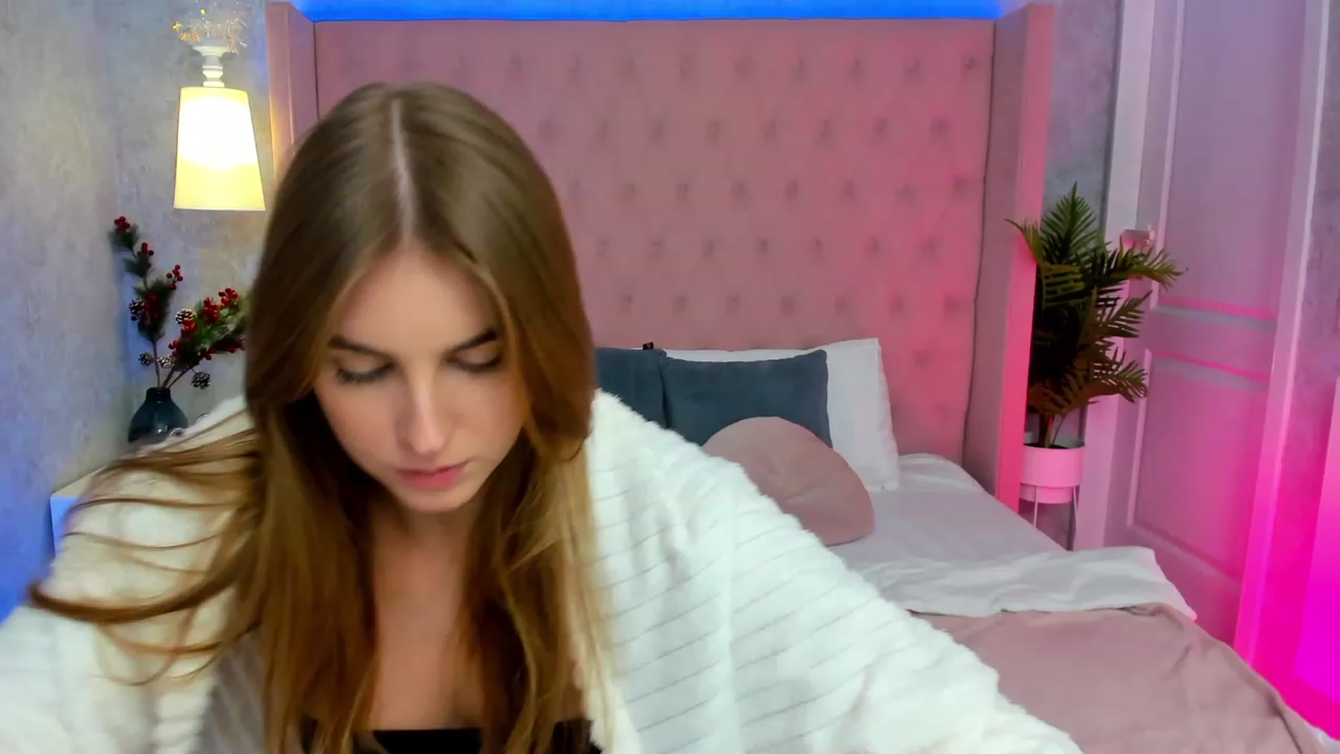 Gallery image thumbnail from StacyJey's myfreecams stream on, 01/10/2024, 08:42 image 19 of 20