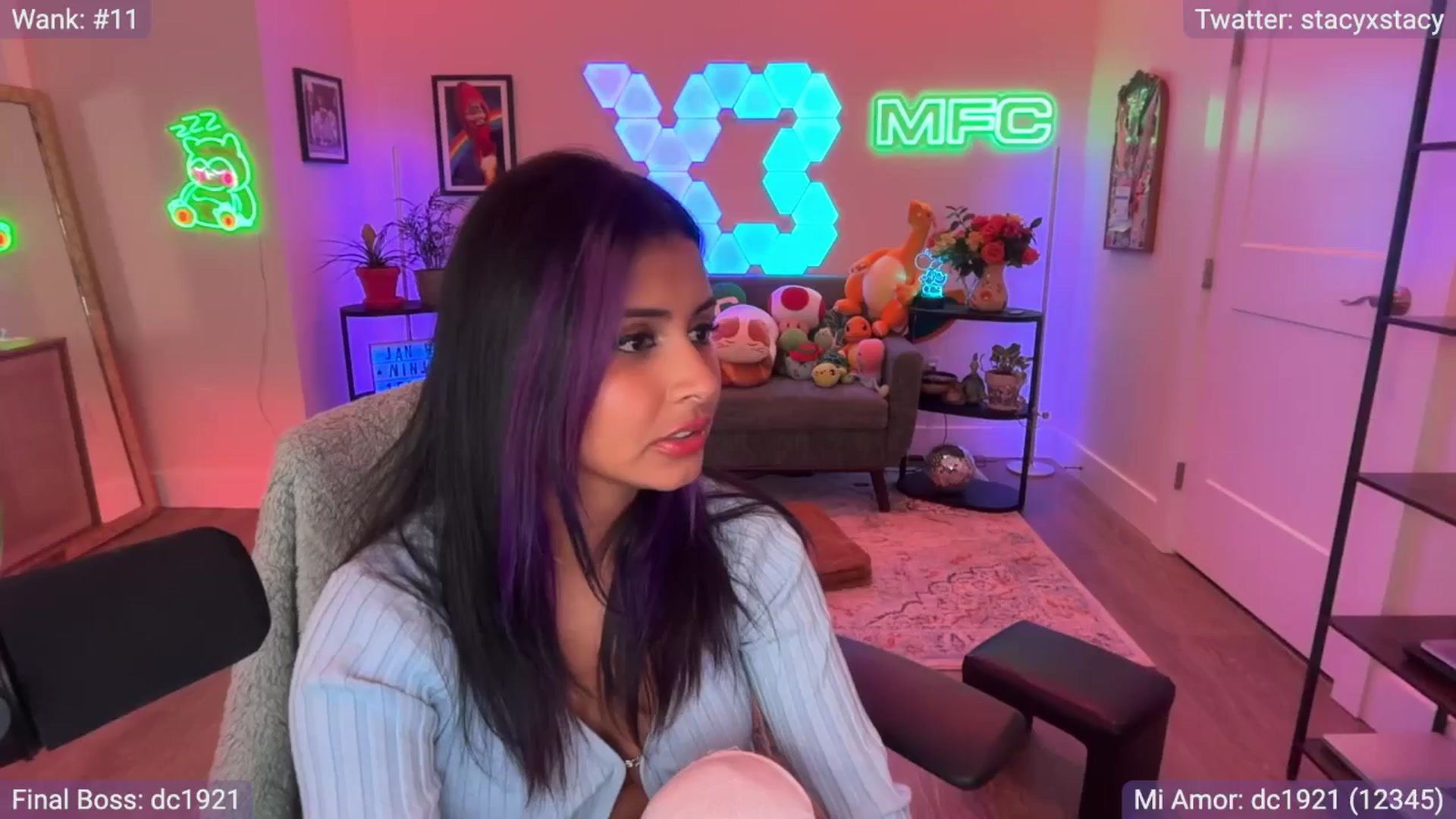 Gallery image thumbnail from StacyMayhem's myfreecams stream on, 02/02/2026, 10:40 image 6 of 20