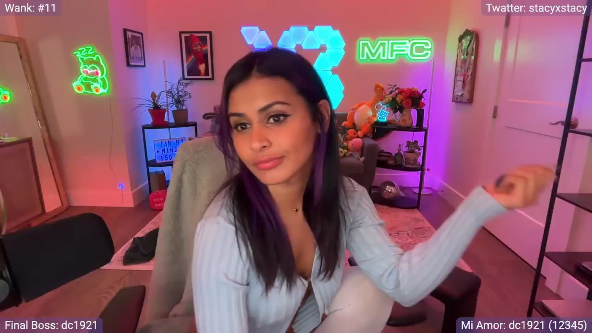 Gallery image thumbnail from StacyMayhem's myfreecams stream on, 02/02/2026, 10:40 image 12 of 20
