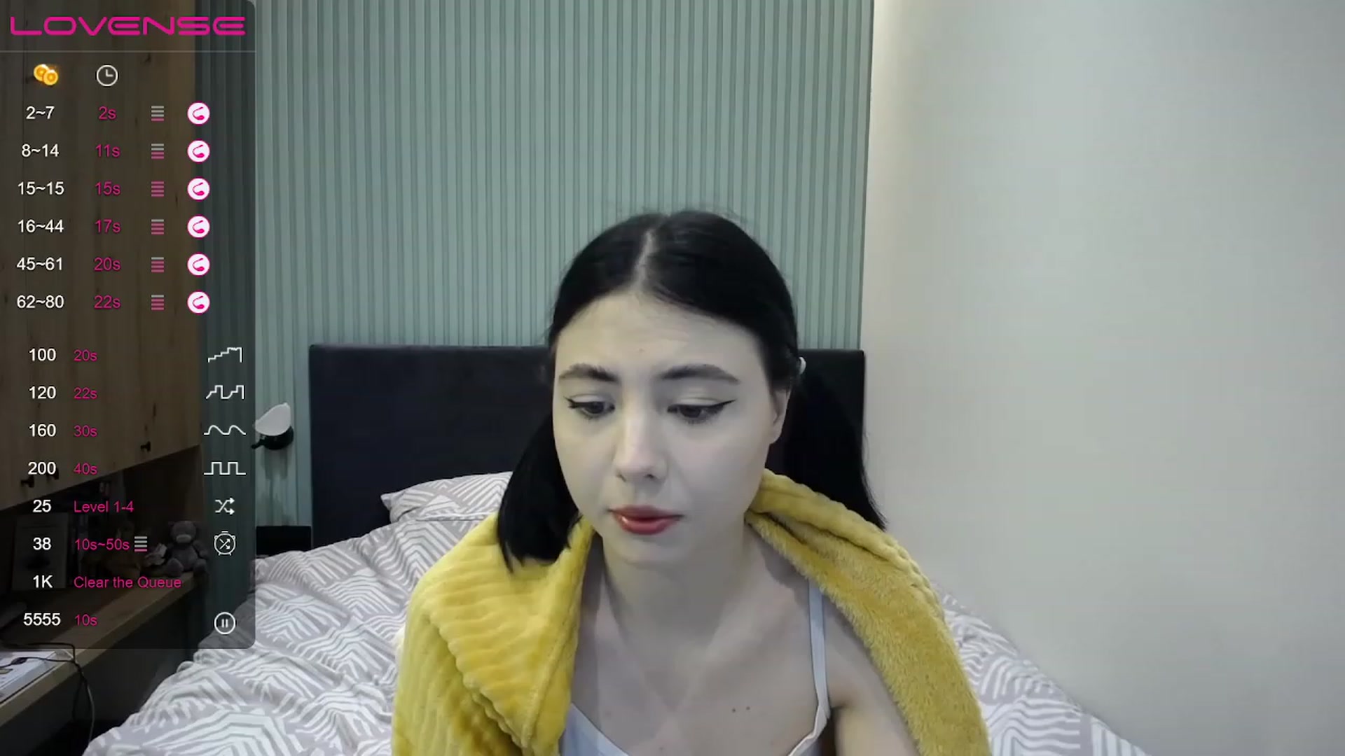 Gallery image thumbnail from StacySun's myfreecams stream on, 04/13/2023, 24:05 image 10 of 20