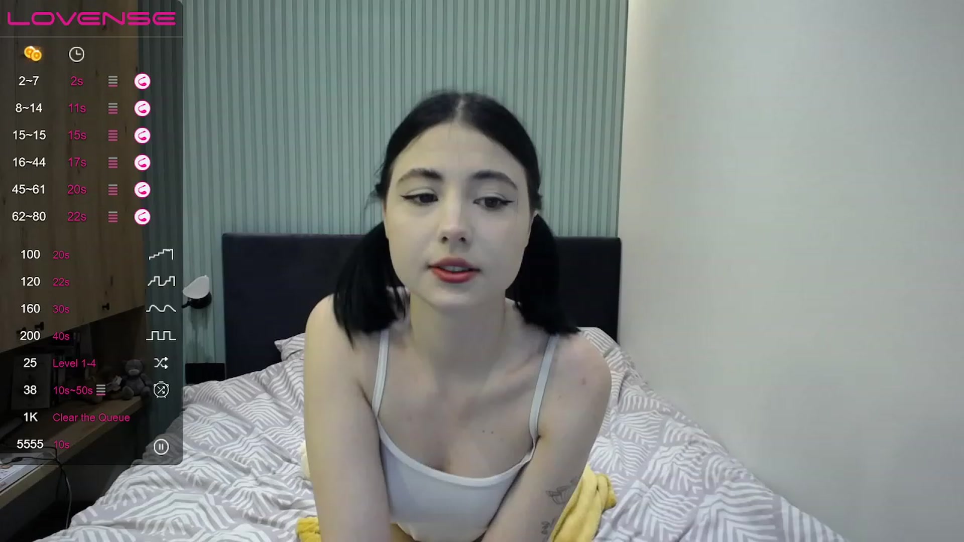 Gallery image thumbnail from StacySun's myfreecams stream on, 04/13/2023, 24:05 image 1 of 20