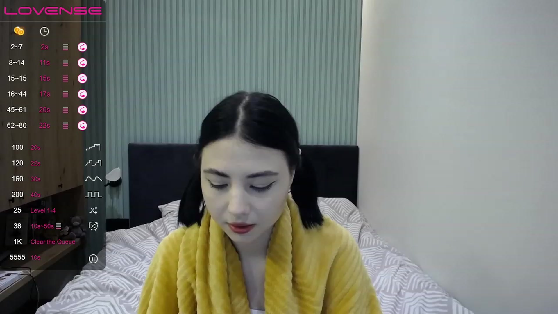 Gallery image thumbnail from StacySun's myfreecams stream on, 04/13/2023, 24:05 image 6 of 20