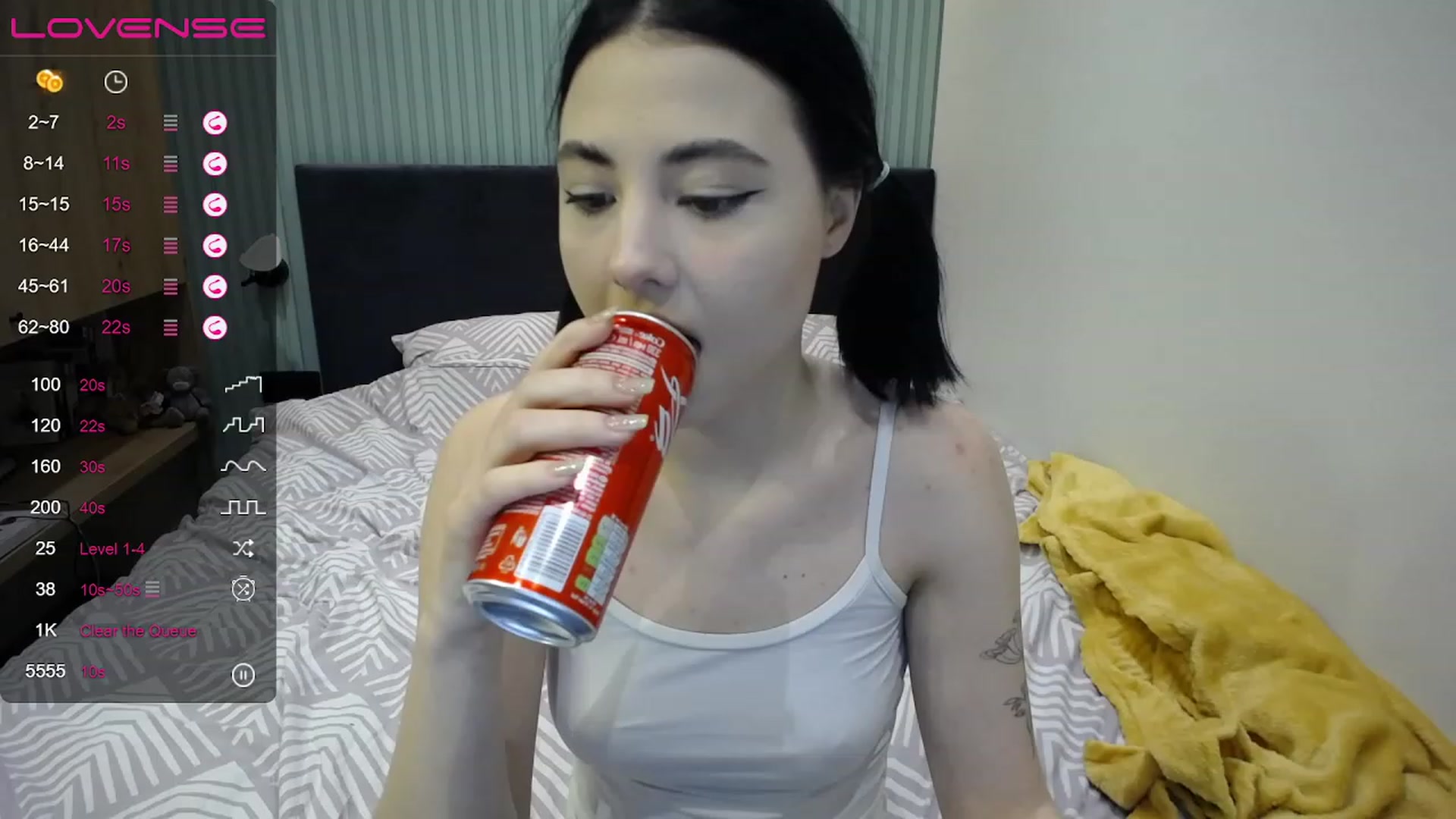 Gallery image thumbnail from StacySun's myfreecams stream on, 04/13/2023, 24:05 image 14 of 20