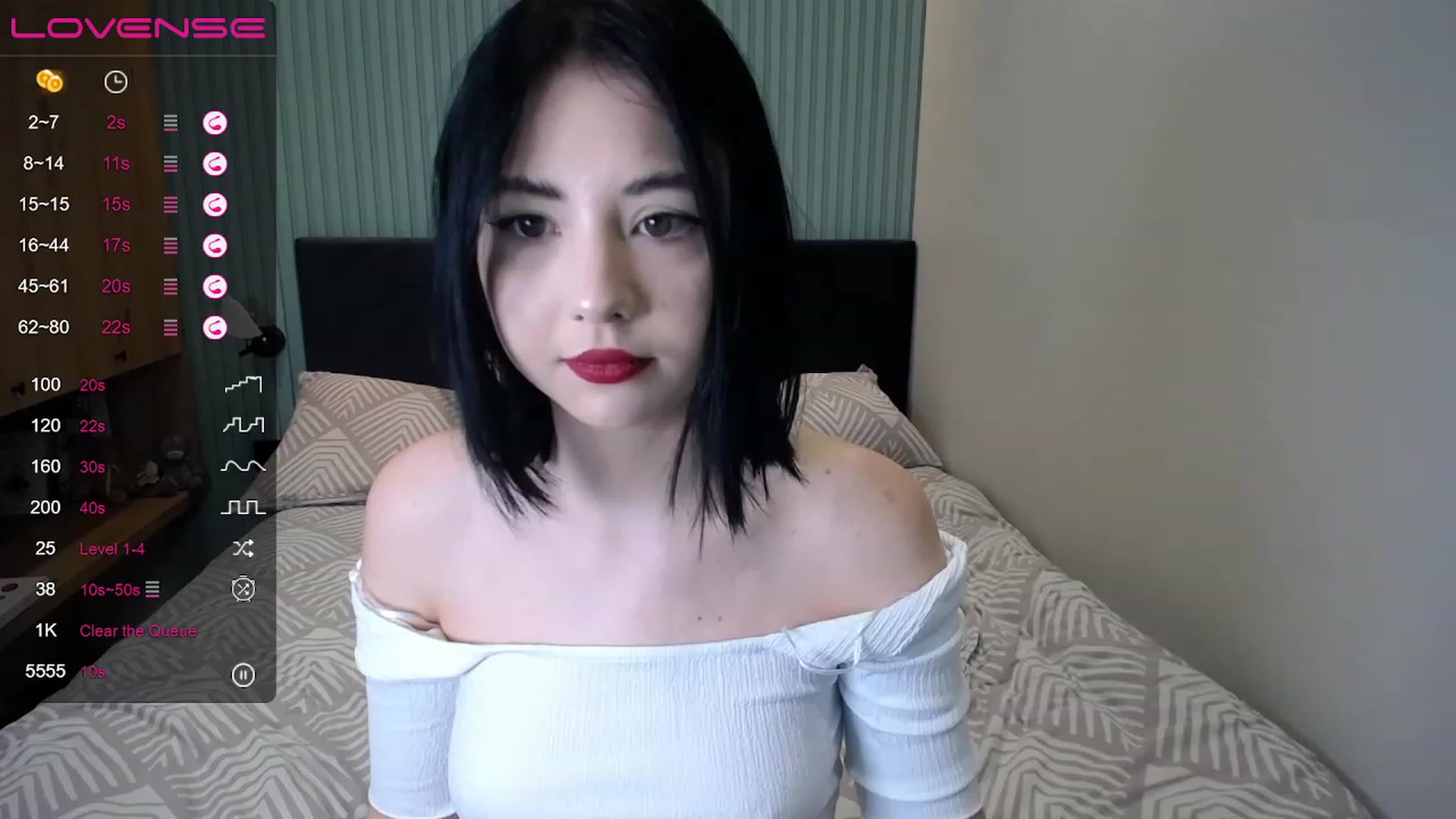 Gallery image thumbnail from StacySun's myfreecams stream on, 04/18/2023, 21:45 image 13 of 20