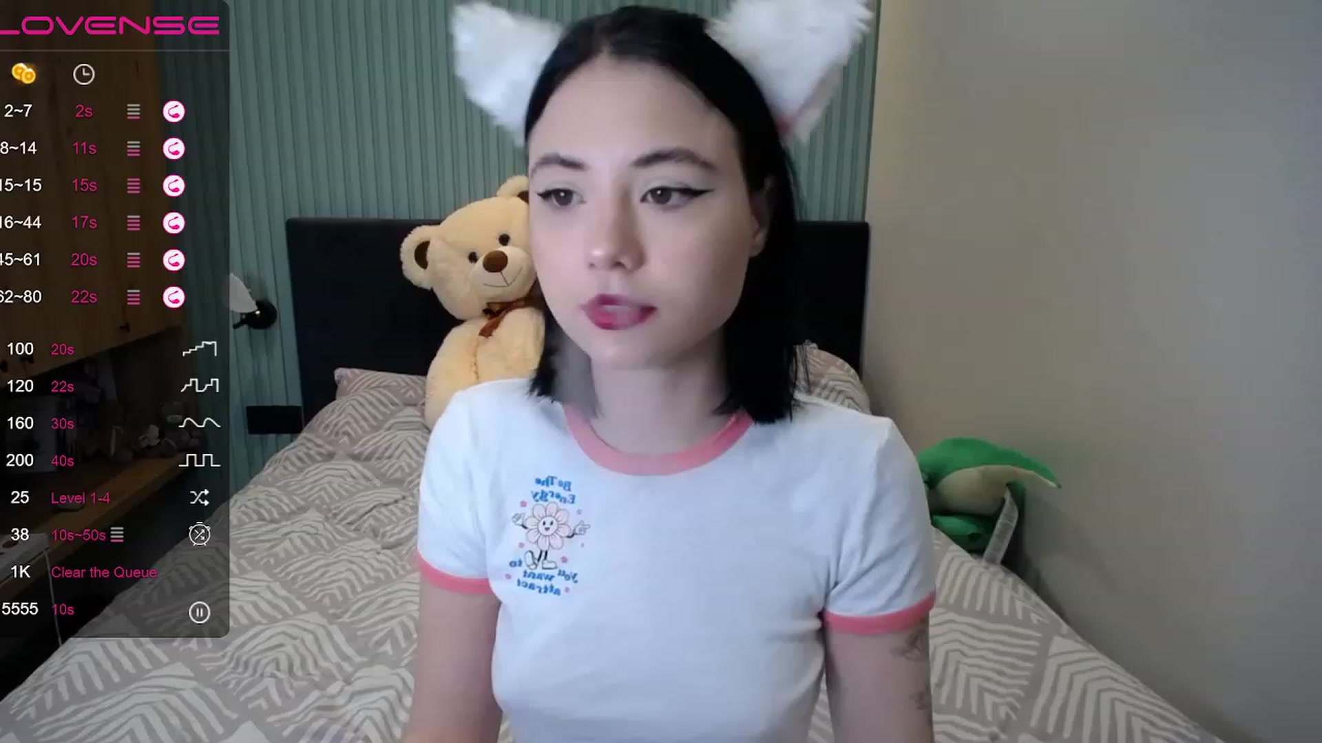 Gallery image thumbnail from StacySun's myfreecams stream on, 04/20/2023, 24:01 image 5 of 20