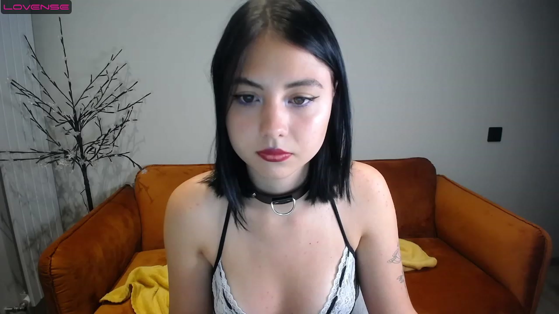 Gallery image thumbnail from StacySun's myfreecams stream on, 05/30/2023, 23:02 image 18 of 20