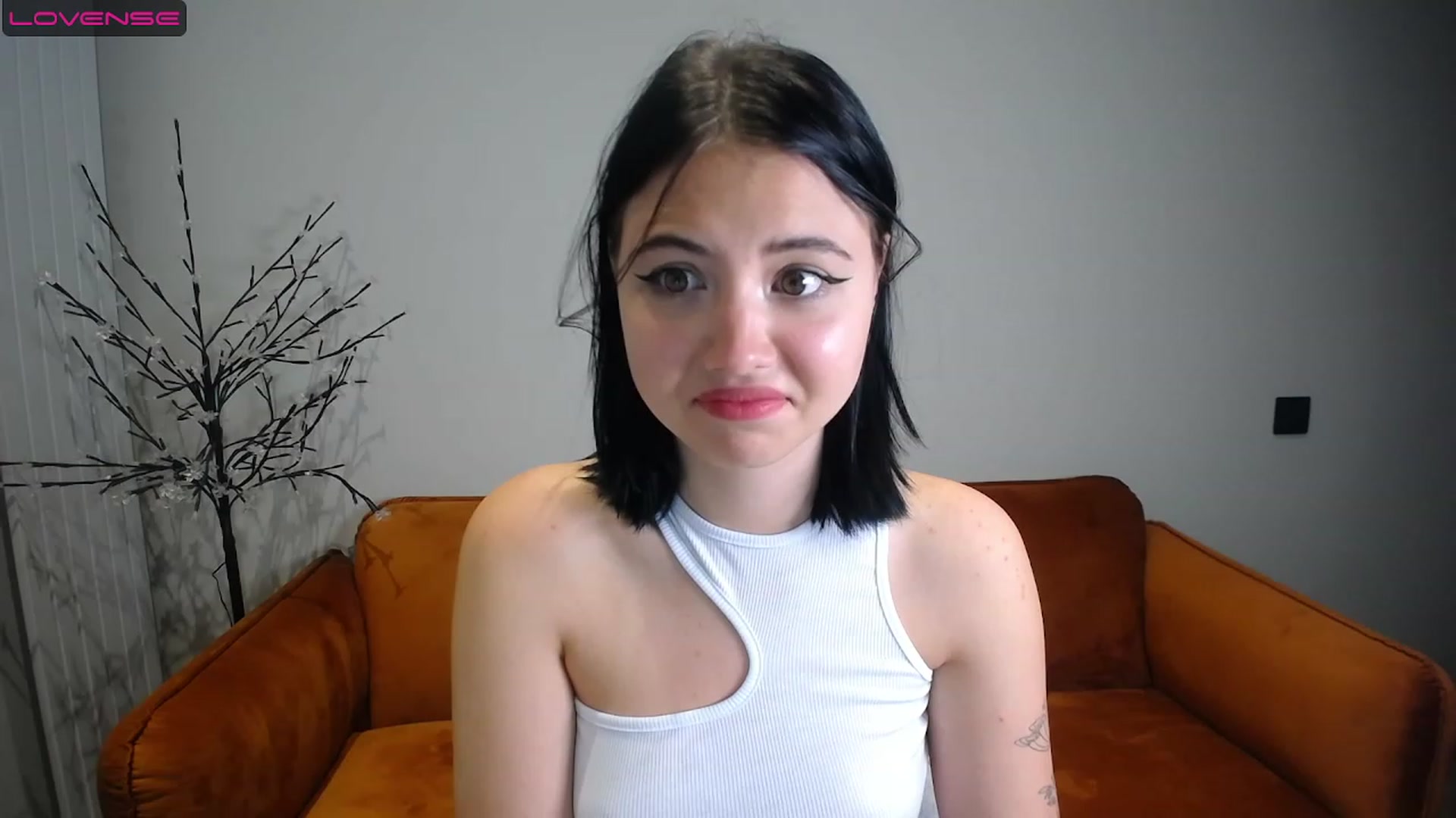 Gallery image thumbnail from StacySun's myfreecams stream on, 05/31/2023, 21:11 image 13 of 20