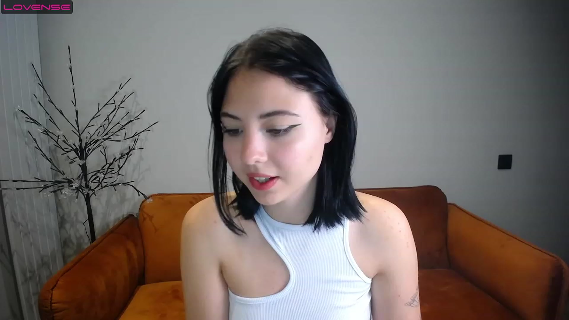 Gallery image thumbnail from StacySun's myfreecams stream on, 05/31/2023, 21:11 image 6 of 20
