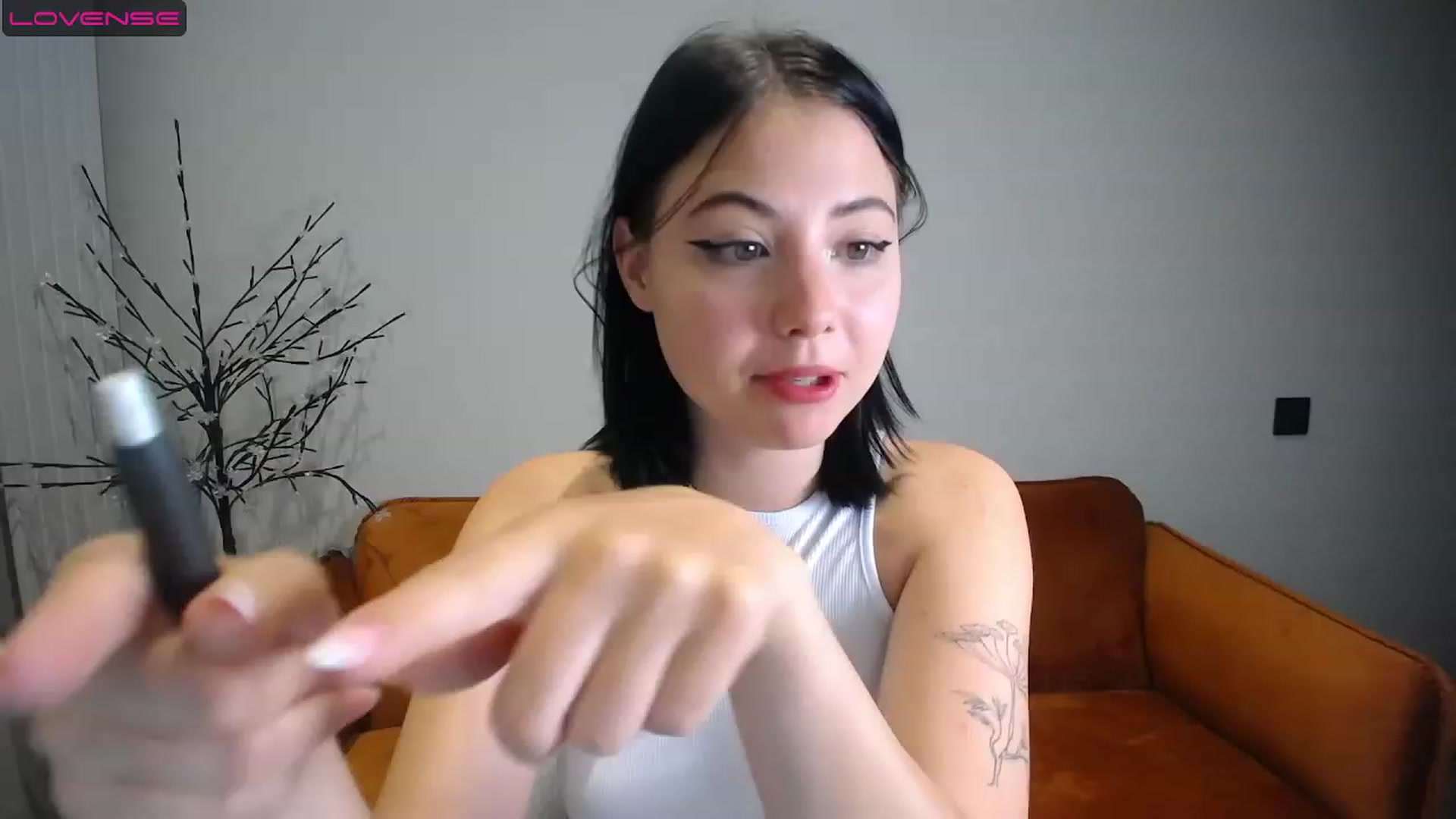 Gallery image thumbnail from StacySun's myfreecams stream on, 05/31/2023, 21:11 image 11 of 20