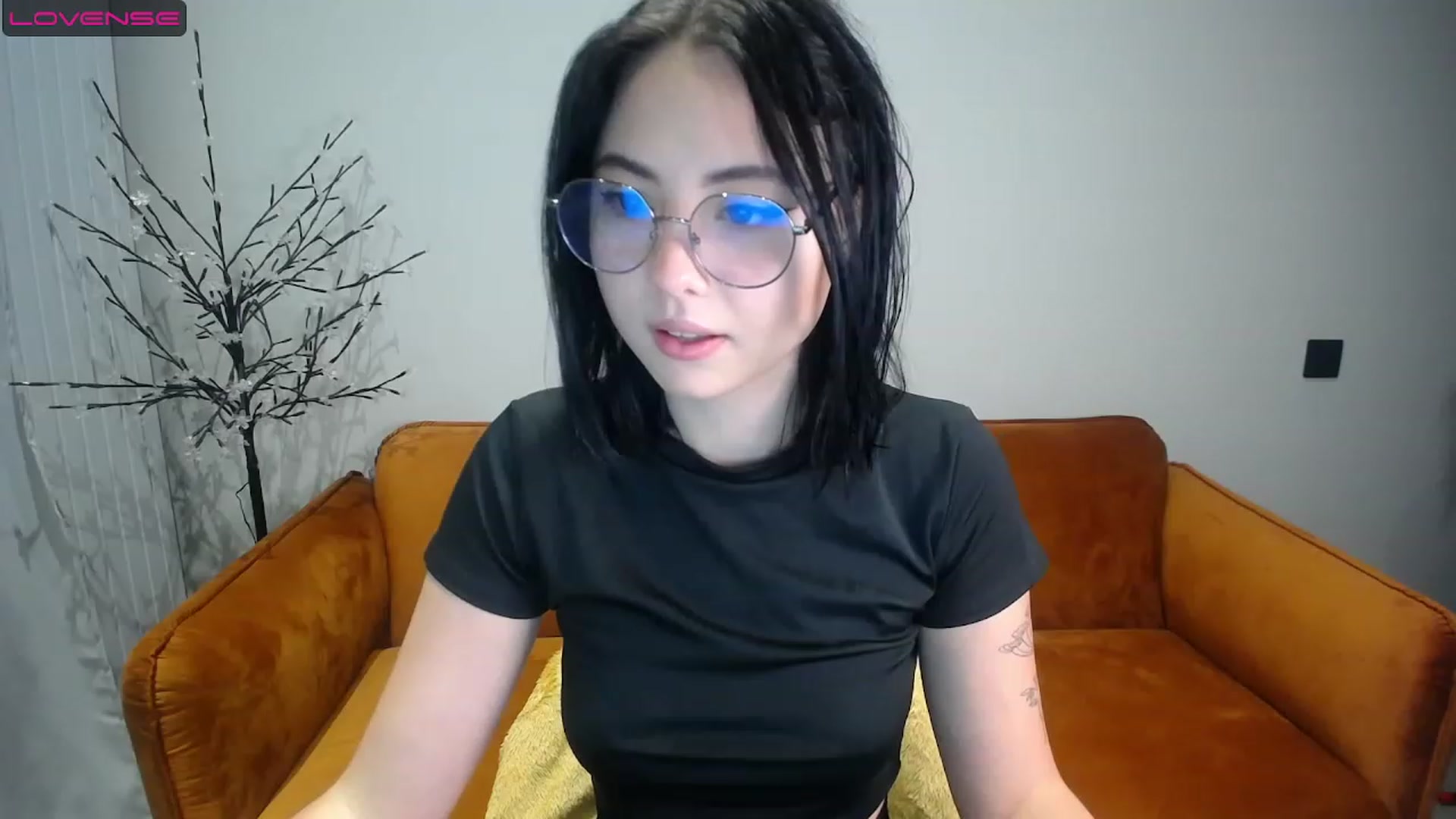 Gallery image thumbnail from StacySun's myfreecams stream on, 06/12/2023, 21:58 image 16 of 20