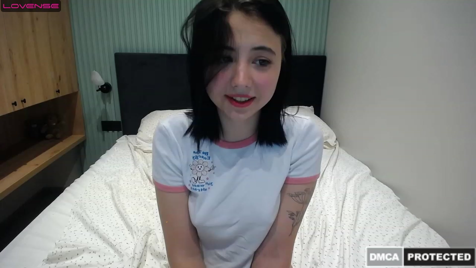 Gallery image thumbnail from StacySun's myfreecams stream on, 06/26/2023, 22:34 image 14 of 20